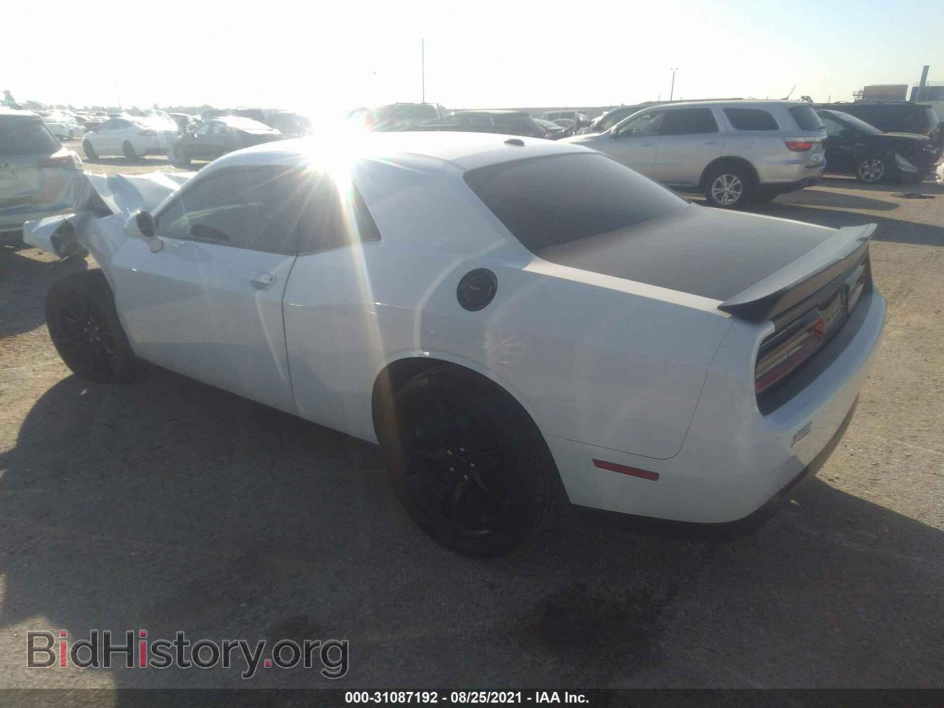 2016 DODGE CHALLENGER - VIN: 2C3CDZAG2GH120488 - Фото 3