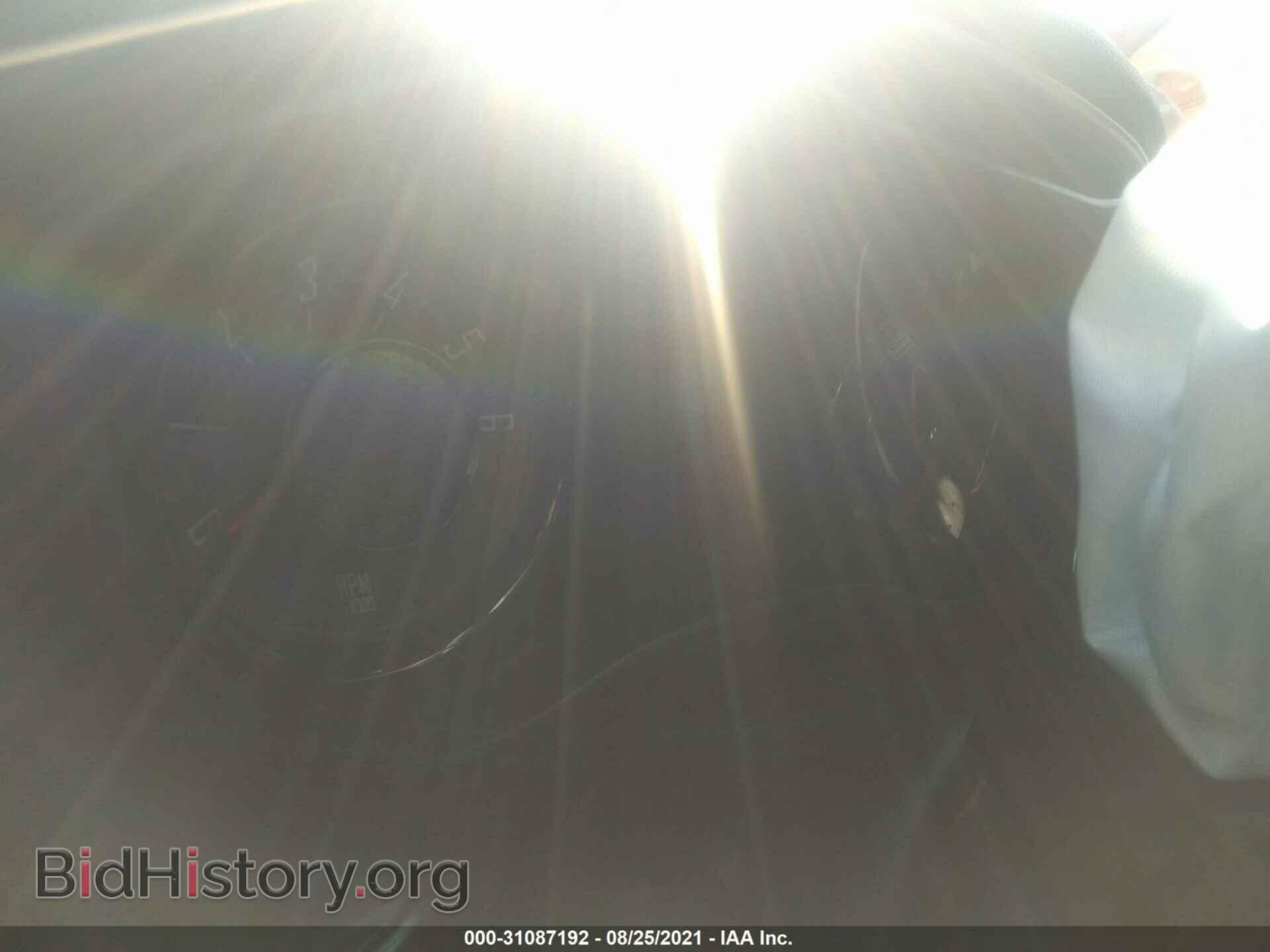 2016 DODGE CHALLENGER - VIN: 2C3CDZAG2GH120488 - Фото 7