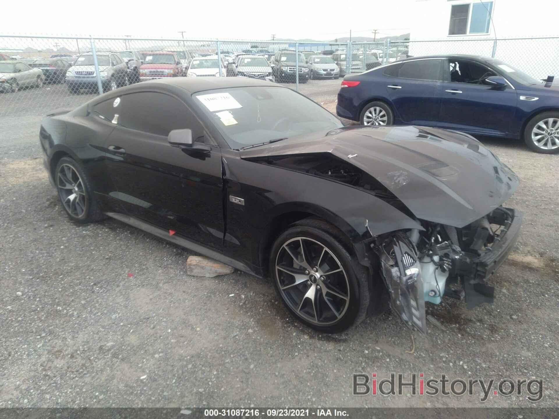 Photo 1FA6P8TD6L5167558 - FORD MUSTANG 2020