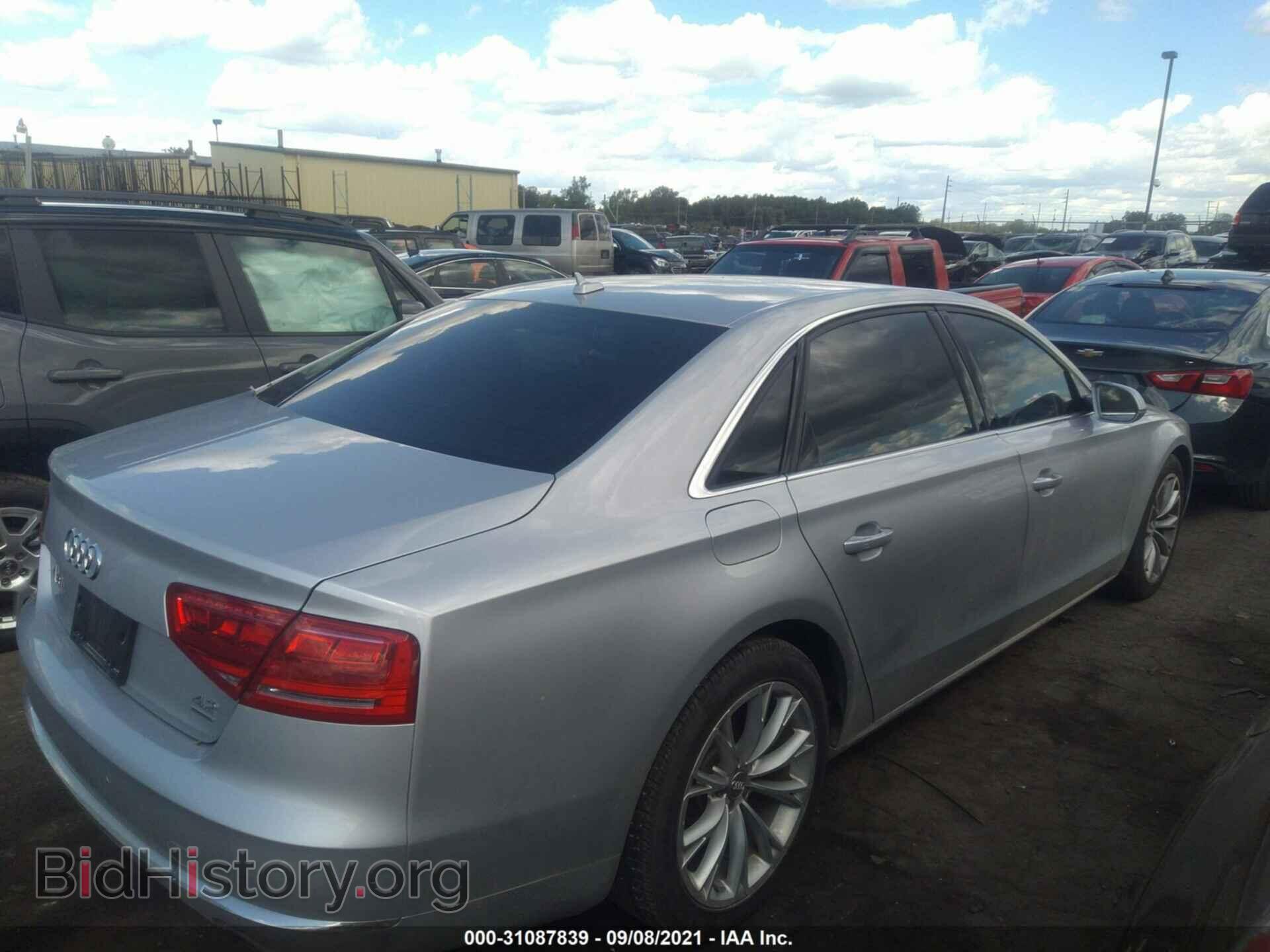 2011 AUDI A8 L - VIN: WAURVAFD5BN016979 - Photo 4