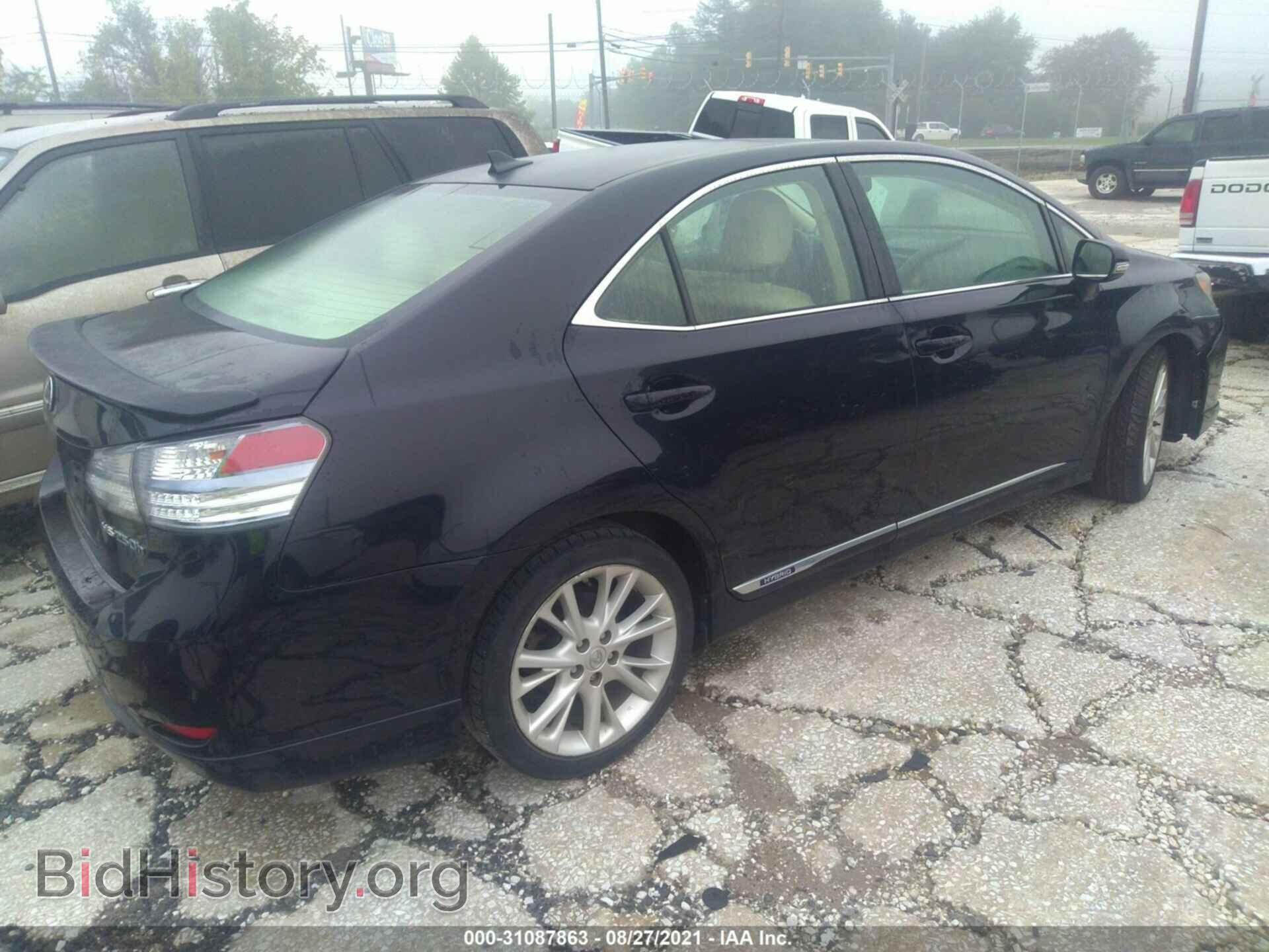 2010 LEXUS HS 250H - VIN: JTHBB1BA8A2009127 - Photo 4