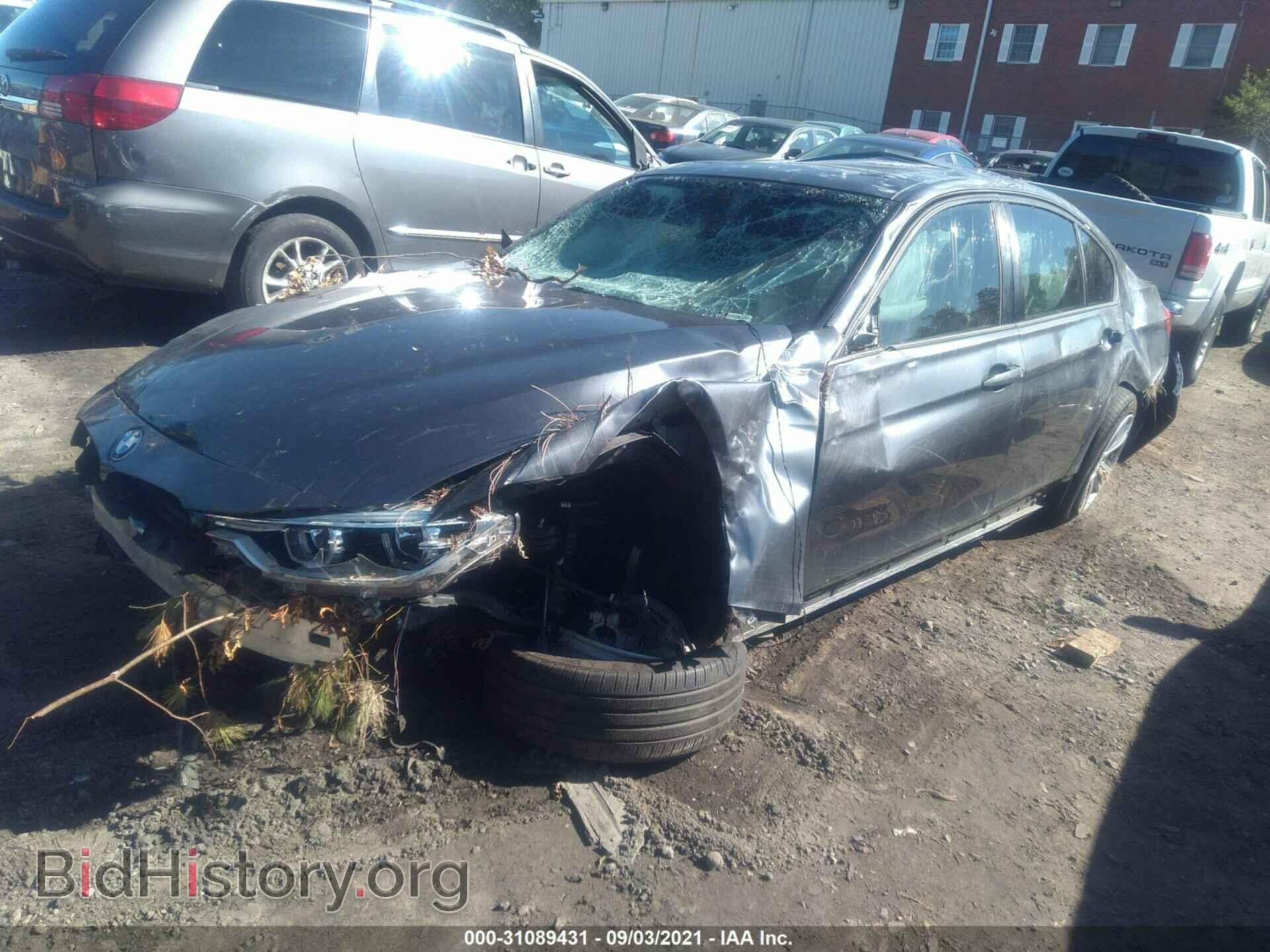 2016 BMW 3 SERIES - VIN: WBA8E3G5XGNU04702 - Фото 2