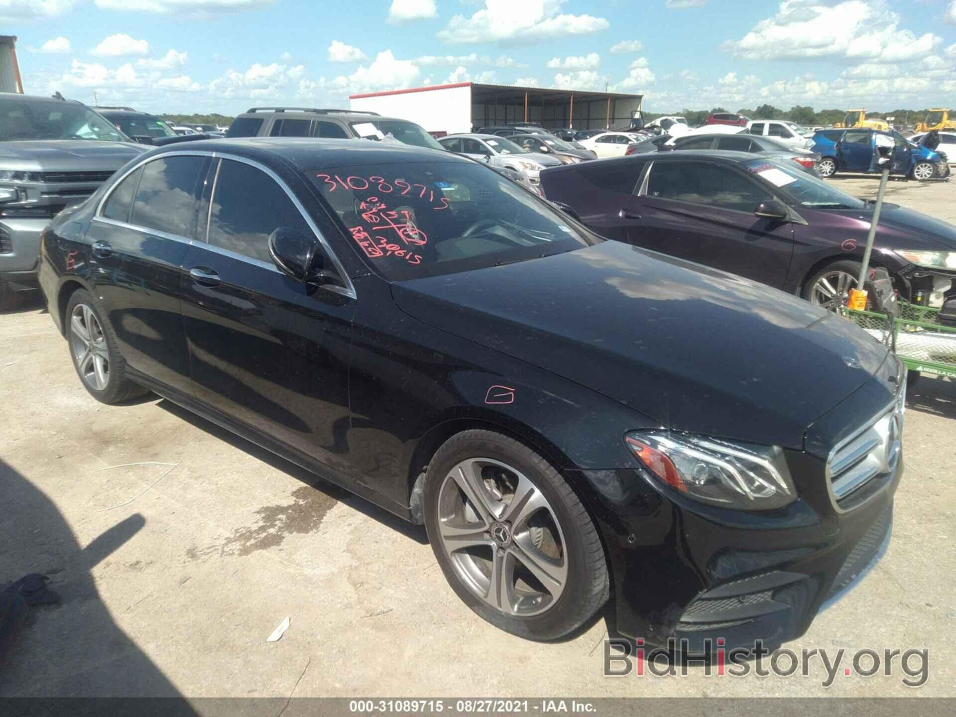 Фотография WDDZF4JB8KA489053 - MERCEDES-BENZ E-CLASS 2019