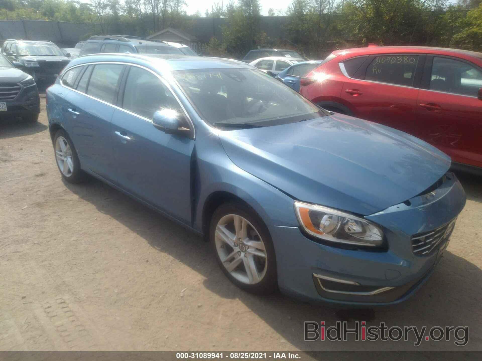 Photo YV1612SDXF1198439 - VOLVO V60 2015