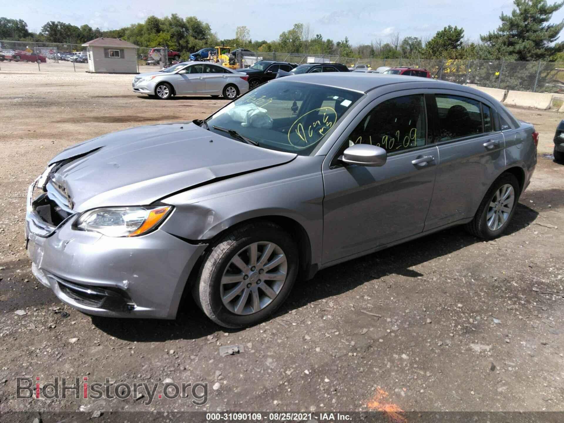 2014 CHRYSLER 200 - VIN: 1C3CCBBB1EN127739 - Photo 2