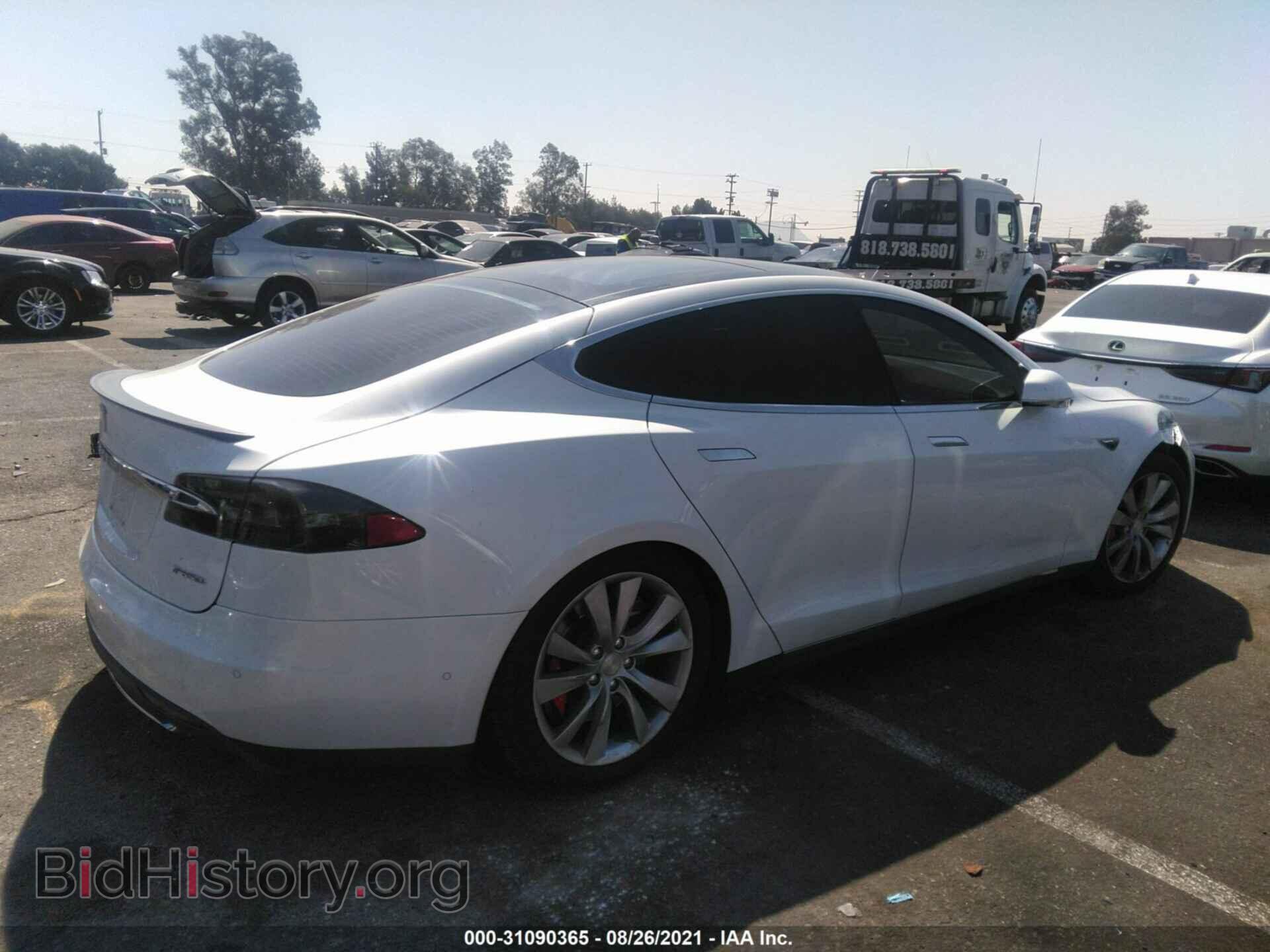 2015 TESLA MODEL S - VIN: 5YJSA1E43FF114141 - Photo 4