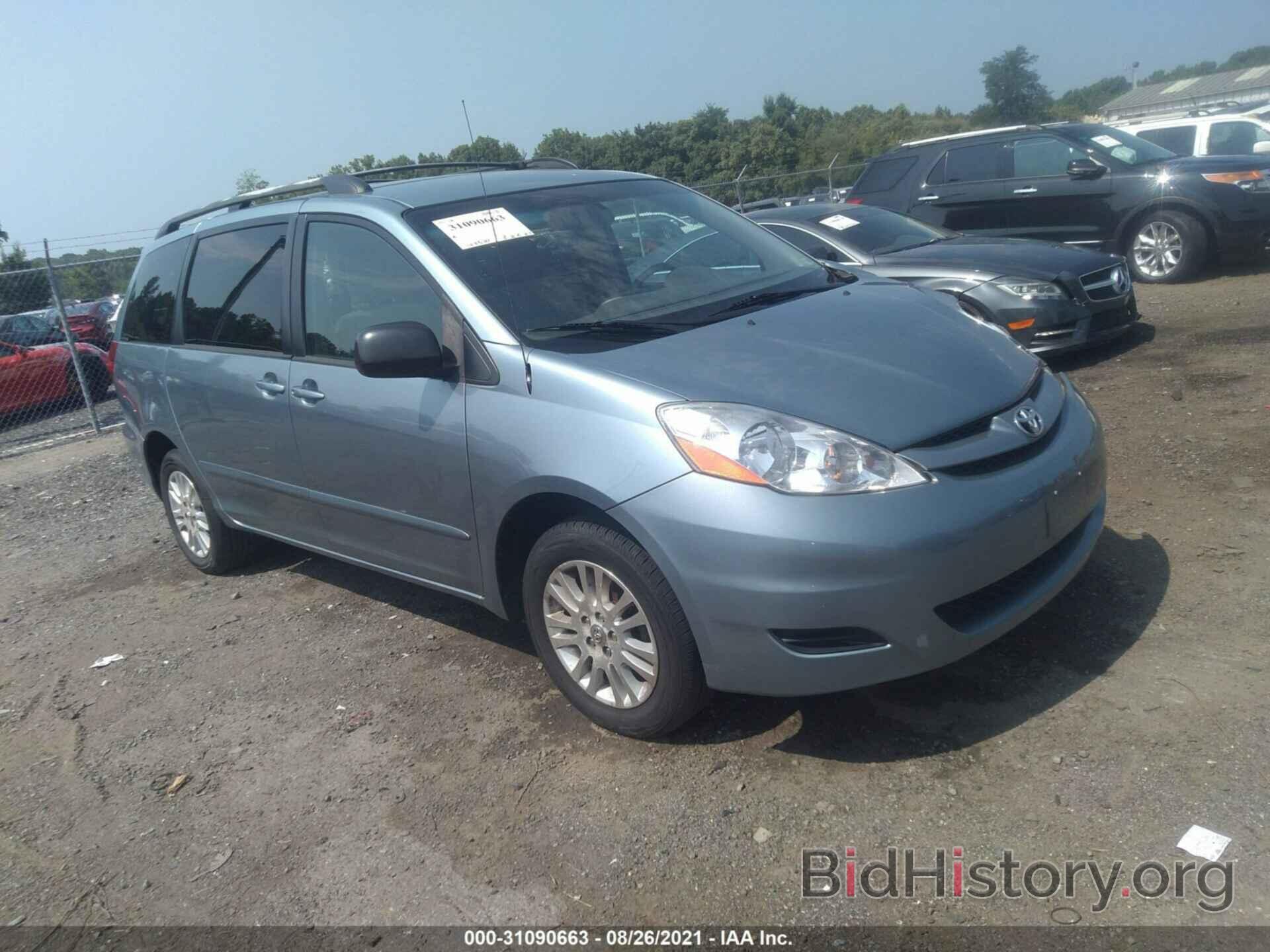 Photo 5TDBK23C88S013429 - TOYOTA SIENNA 2008