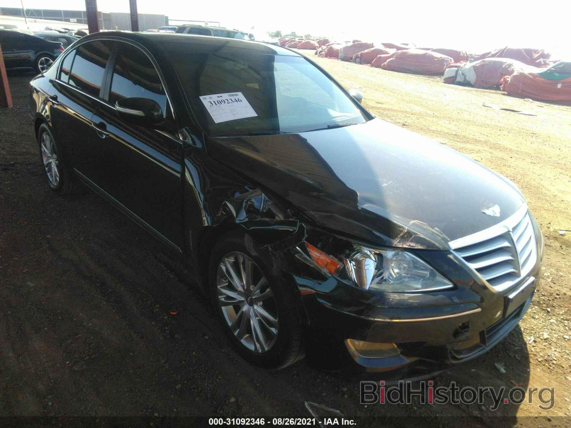 Photo KMHGC4DF6BU116466 - HYUNDAI GENESIS 2011