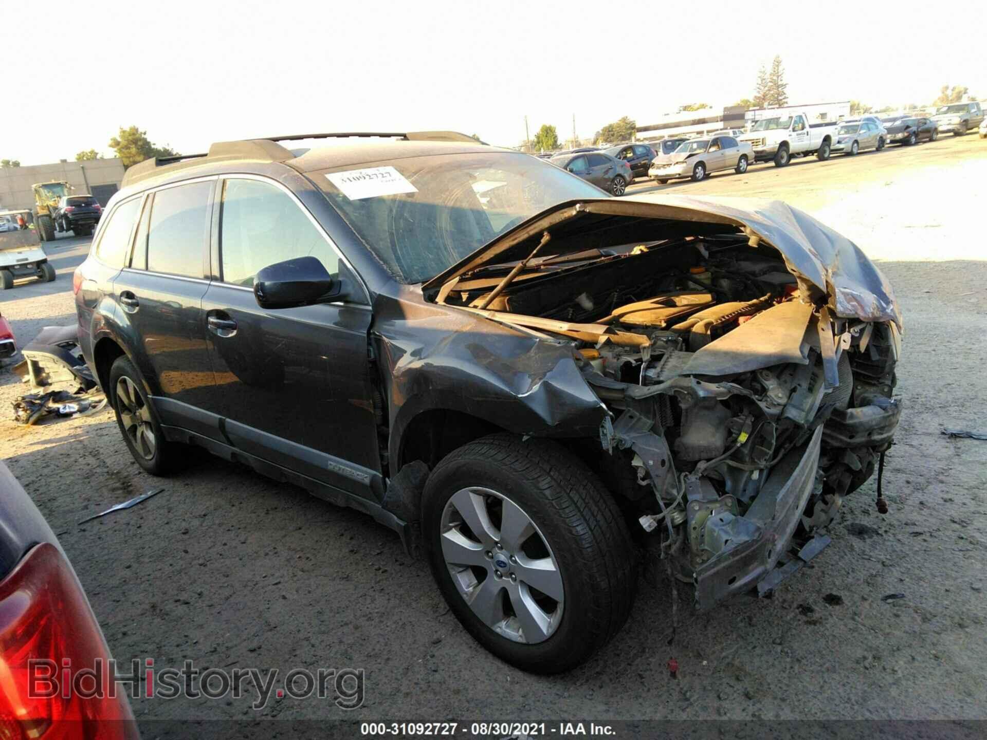 Photo 4S4BRCJC3B3443684 - SUBARU OUTBACK 2011