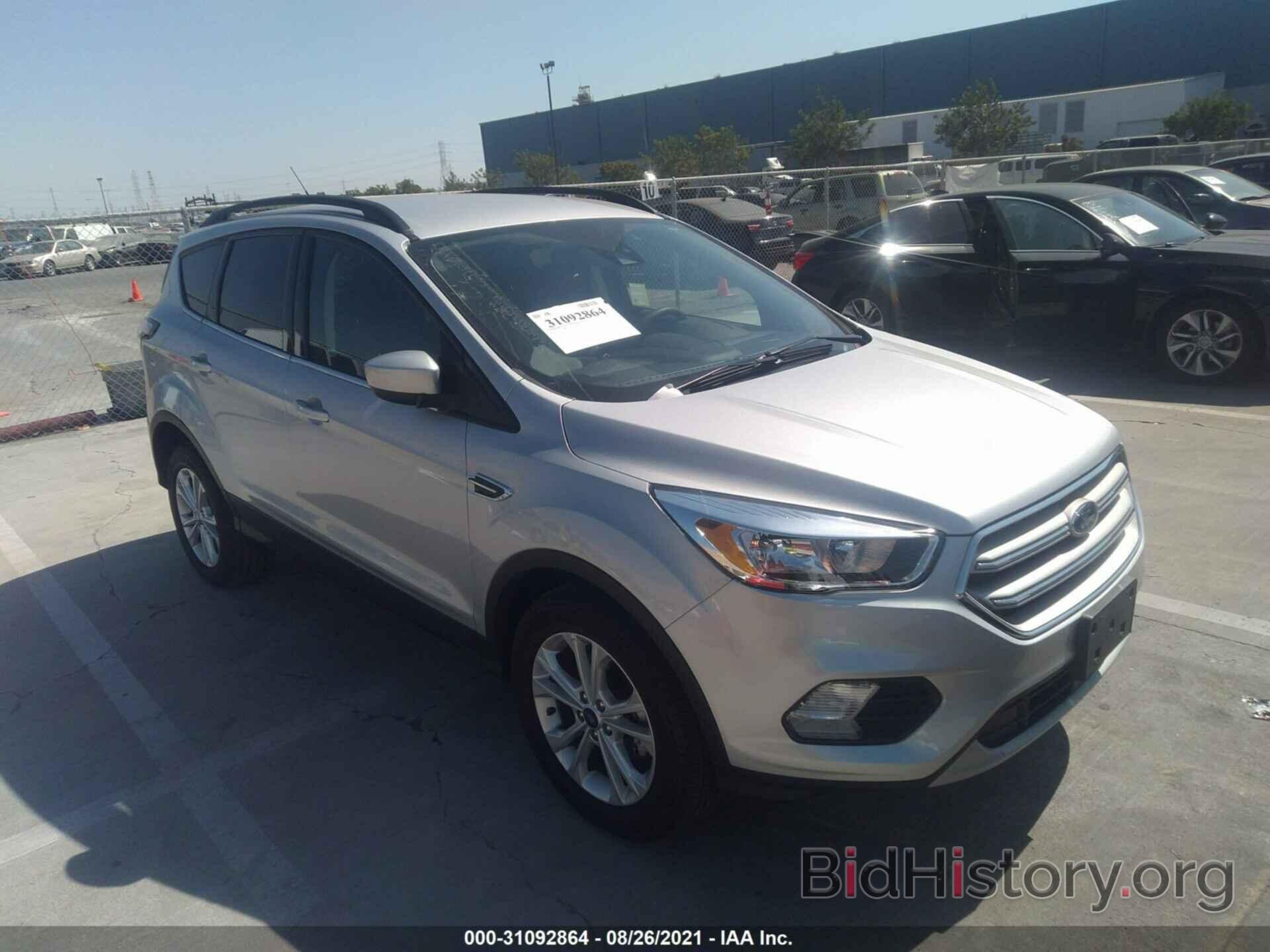 Photo 1FMCU0GD5JUD08006 - FORD ESCAPE 2018