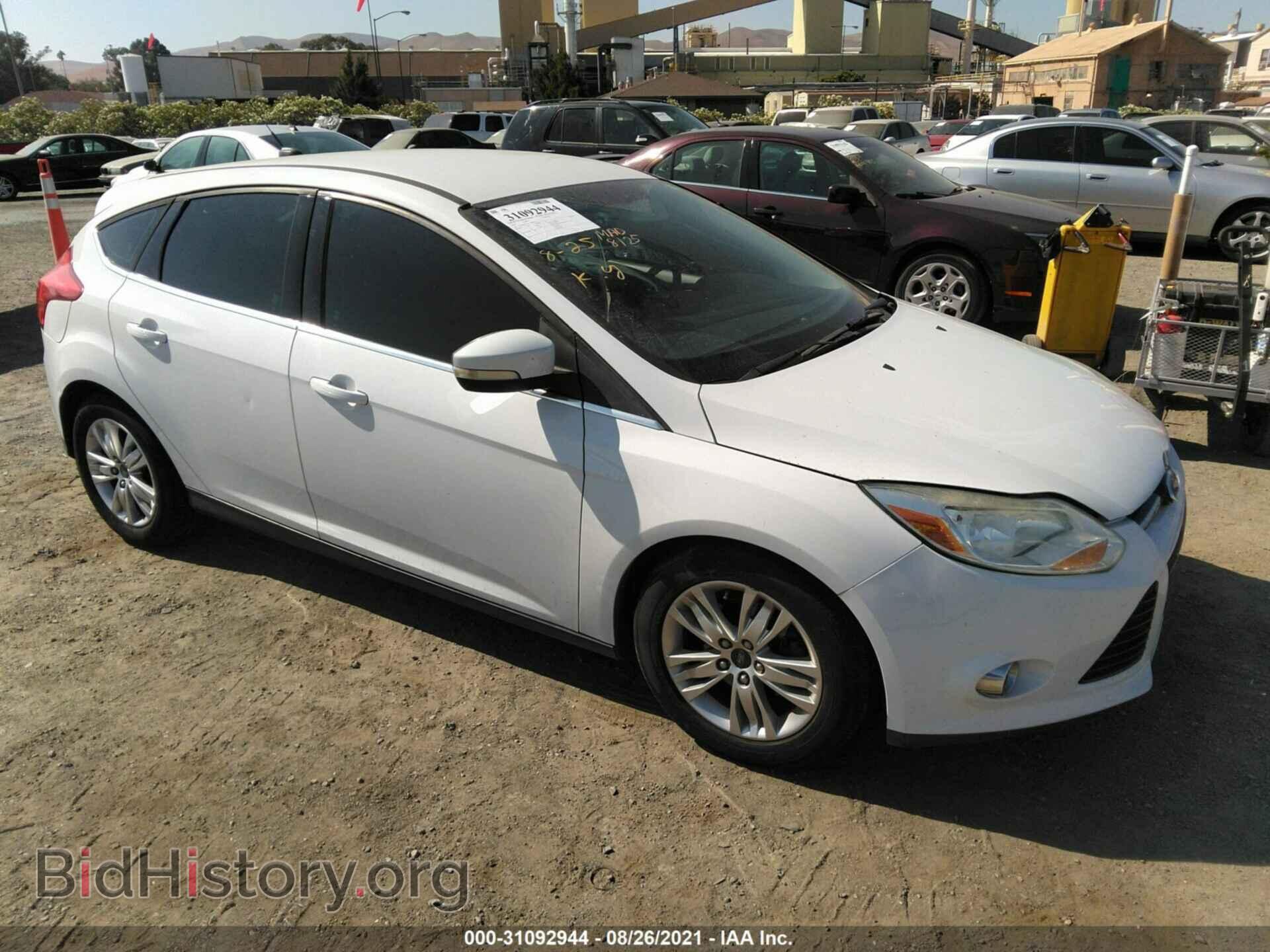 Photo 1FAHP3M23CL374008 - FORD FOCUS 2012