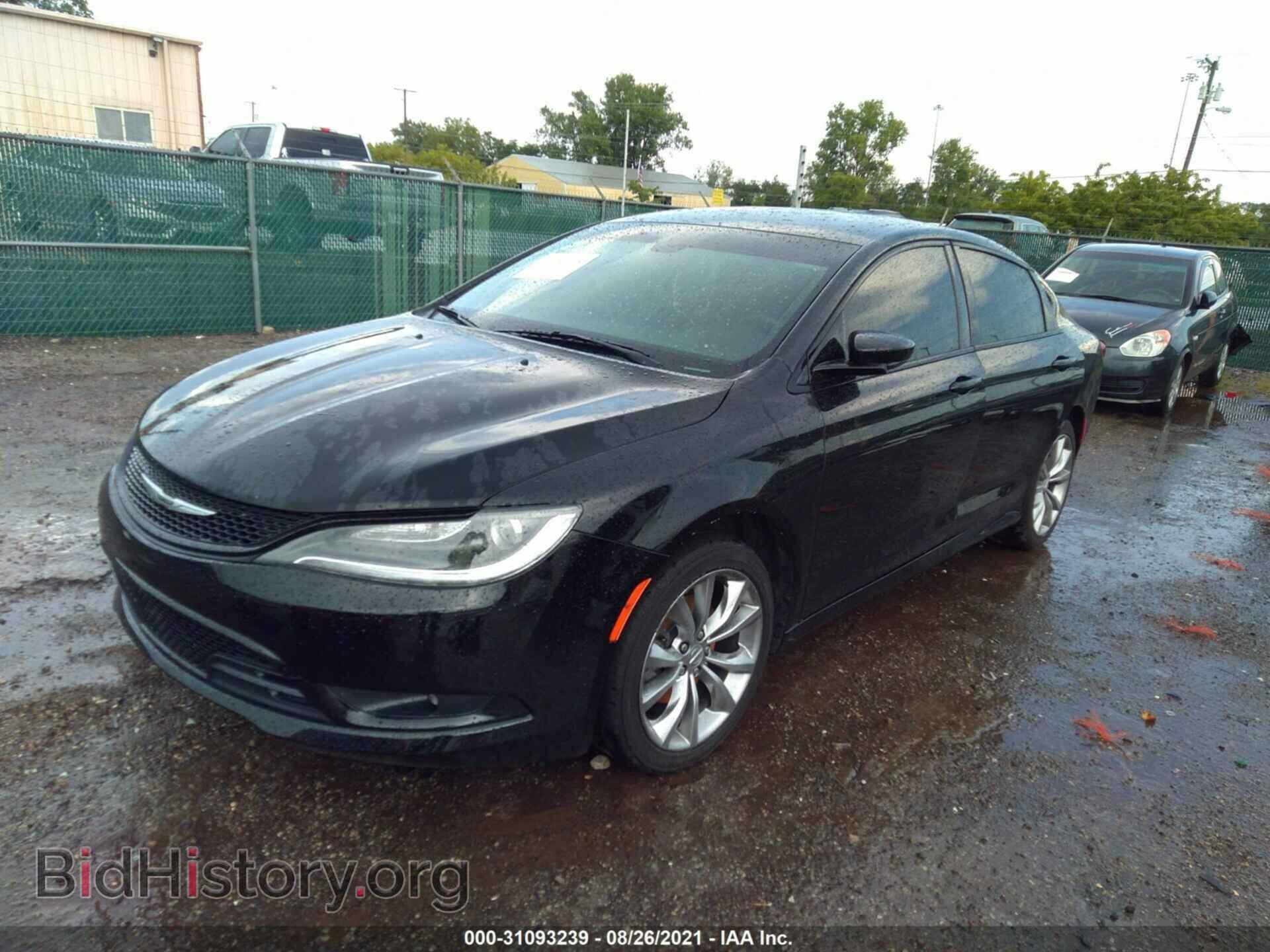 2016 CHRYSLER 200 - VIN: 1C3CCCBBXGN135413 - Фото 2