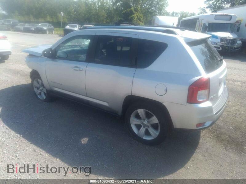 2011 Jeep COMPASS (VIN 1J4NF1FB8BD134554) — фото 3 из 11