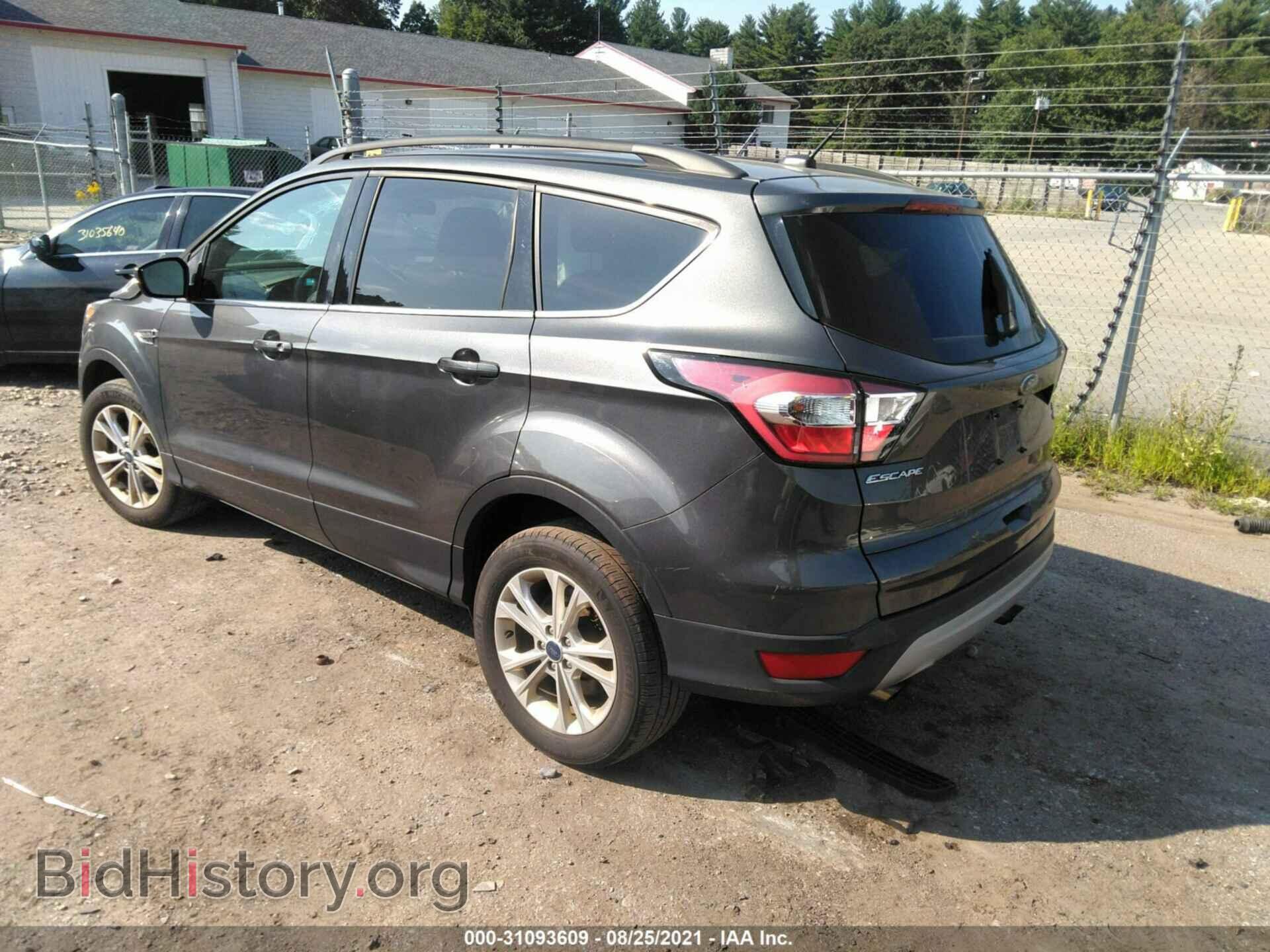 2017 FORD ESCAPE - VIN: 1FMCU9GD5HUC16697 - Фото 3