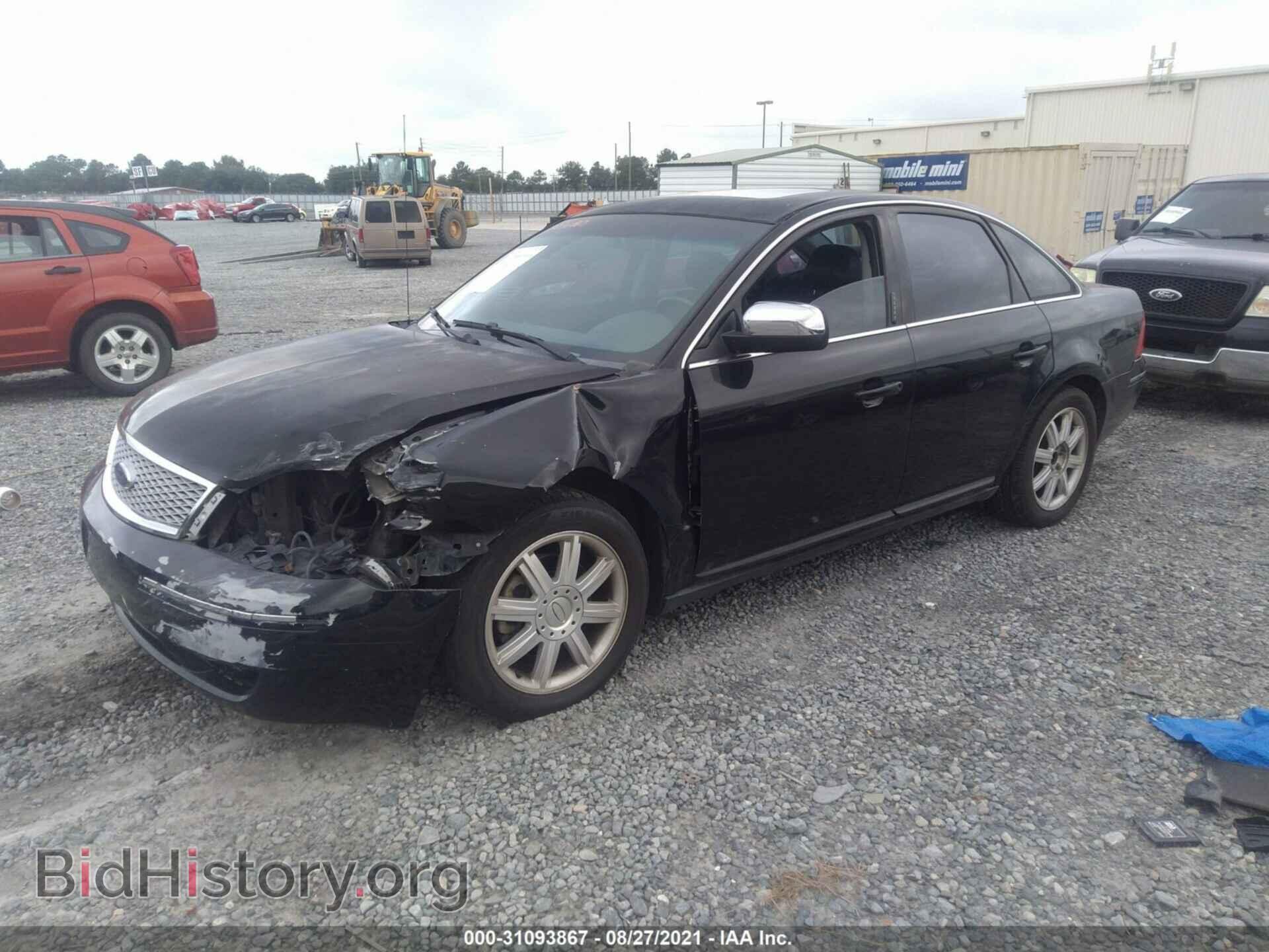 2007 FORD FIVE HUNDRED - VIN: 1FAFP25197G112872 - Фото 2