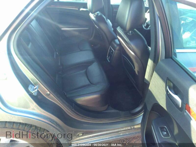 2012 Chrysler 300 (VIN 2C3CCACG8CH191707) — photo 8 of 11