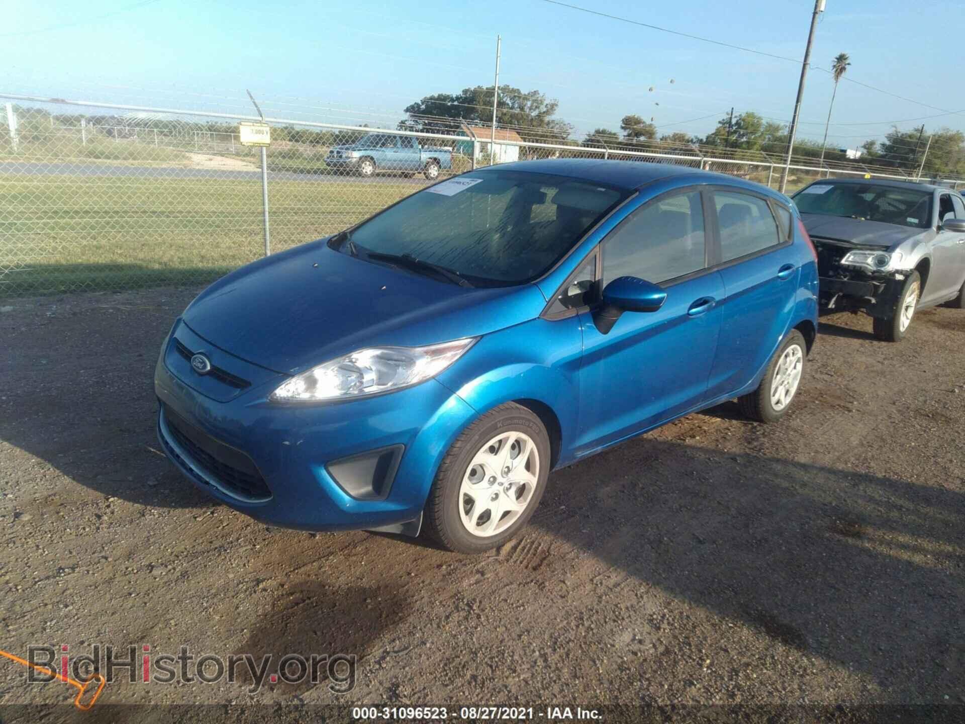 2011 FORD FIESTA - VIN: 3FADP4EJ7BM129669 - Photo 2