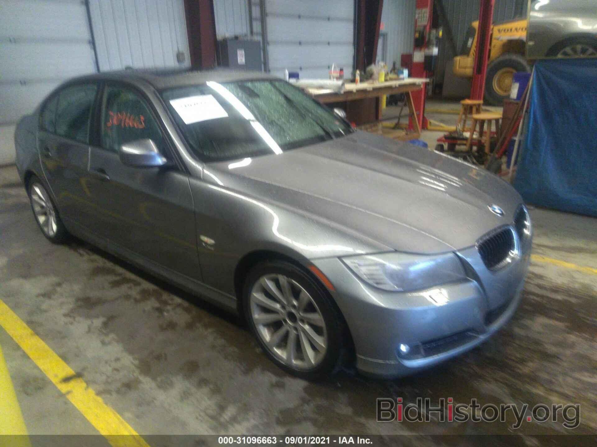 Photo WBAPK5C50BF125834 - BMW 3 SERIES 2011