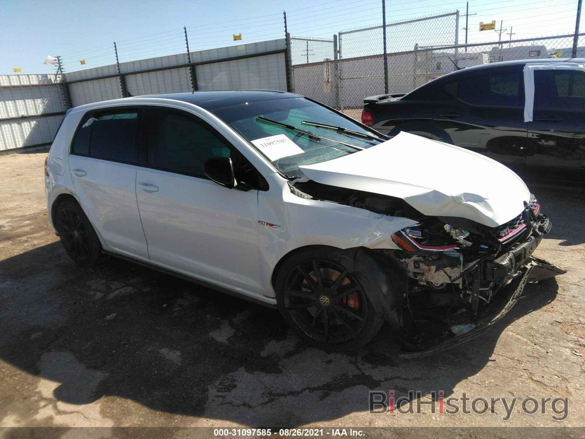 Photo 3VW6T7AUXMM009042 - VOLKSWAGEN GOLF GTI 2021