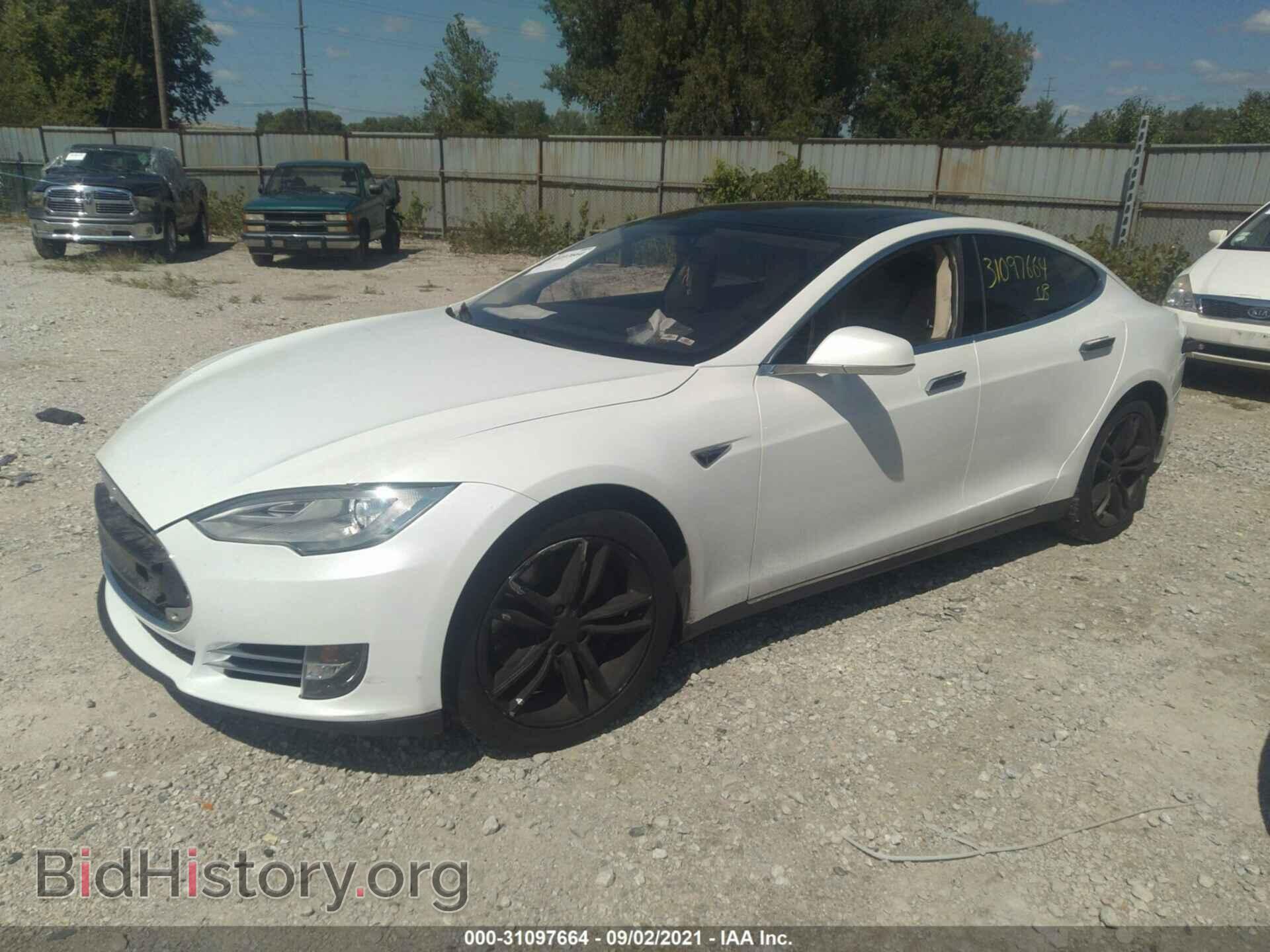 2013 TESLA MODEL S - VIN: 5YJSA1AG5DFP13006 - Photo 2