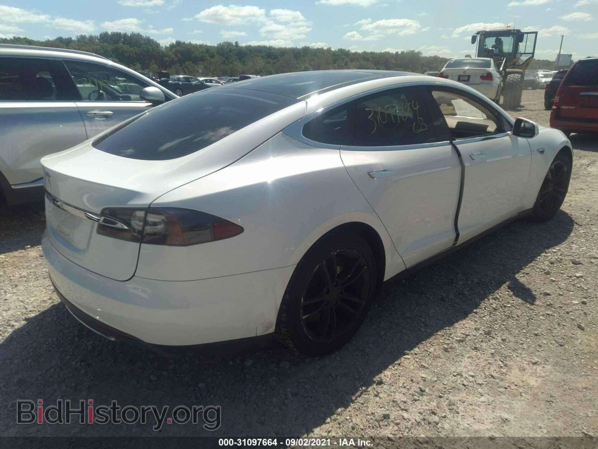 2013 TESLA MODEL S - VIN: 5YJSA1AG5DFP13006 - Photo 4