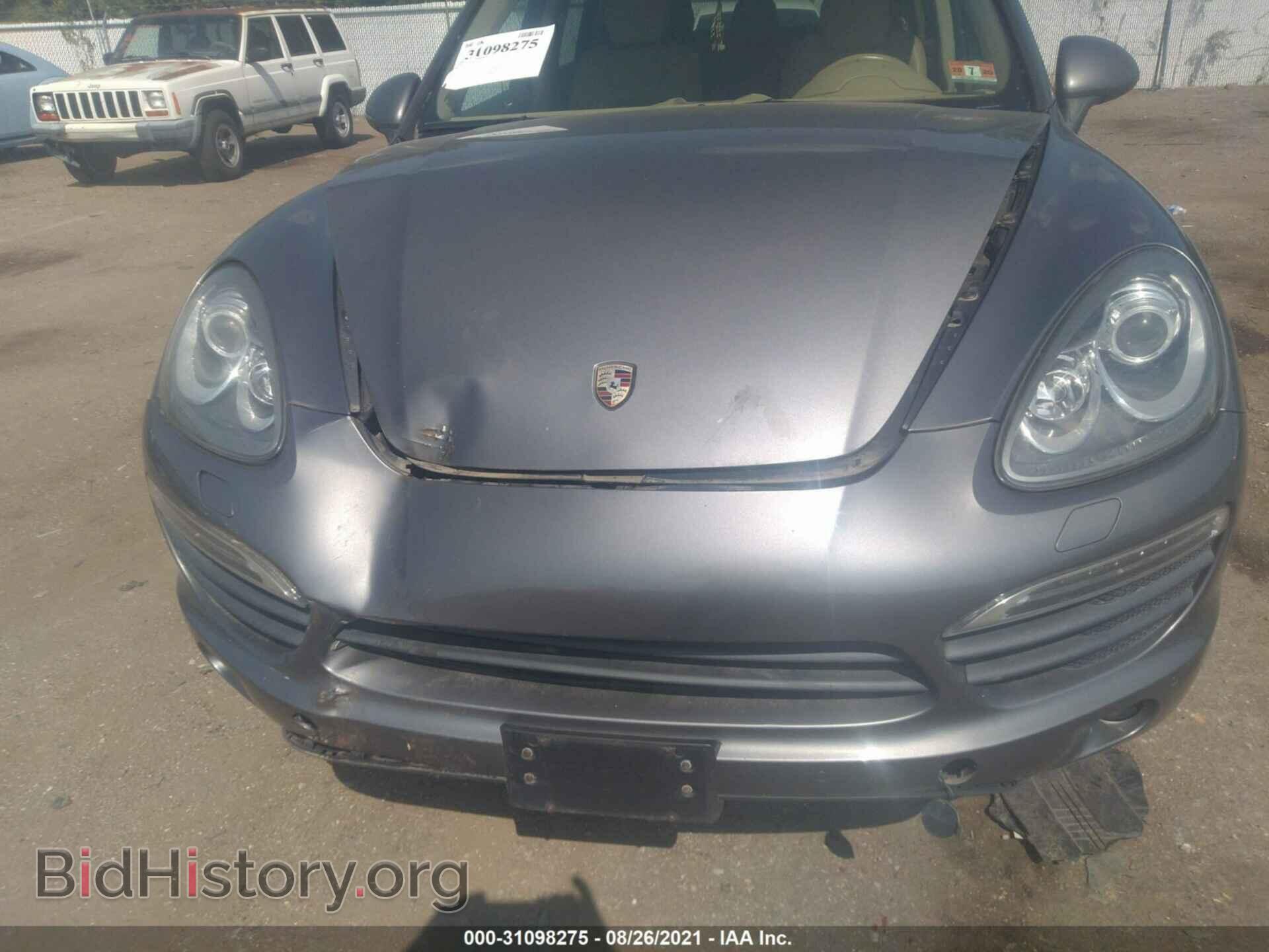 2011 PORSCHE CAYENNE - VIN: WP1AB2A22BLA47458 - Photo 6