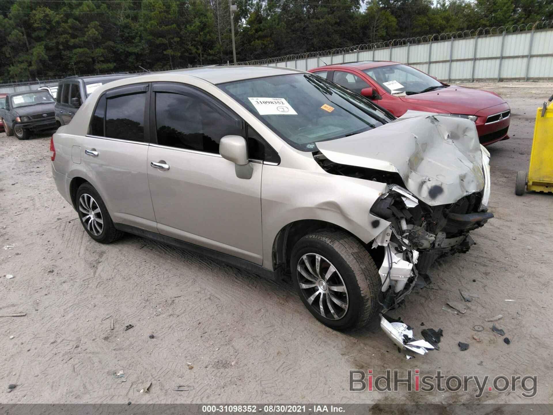 Photo 3N1BC11E77L438627 - NISSAN VERSA 2007