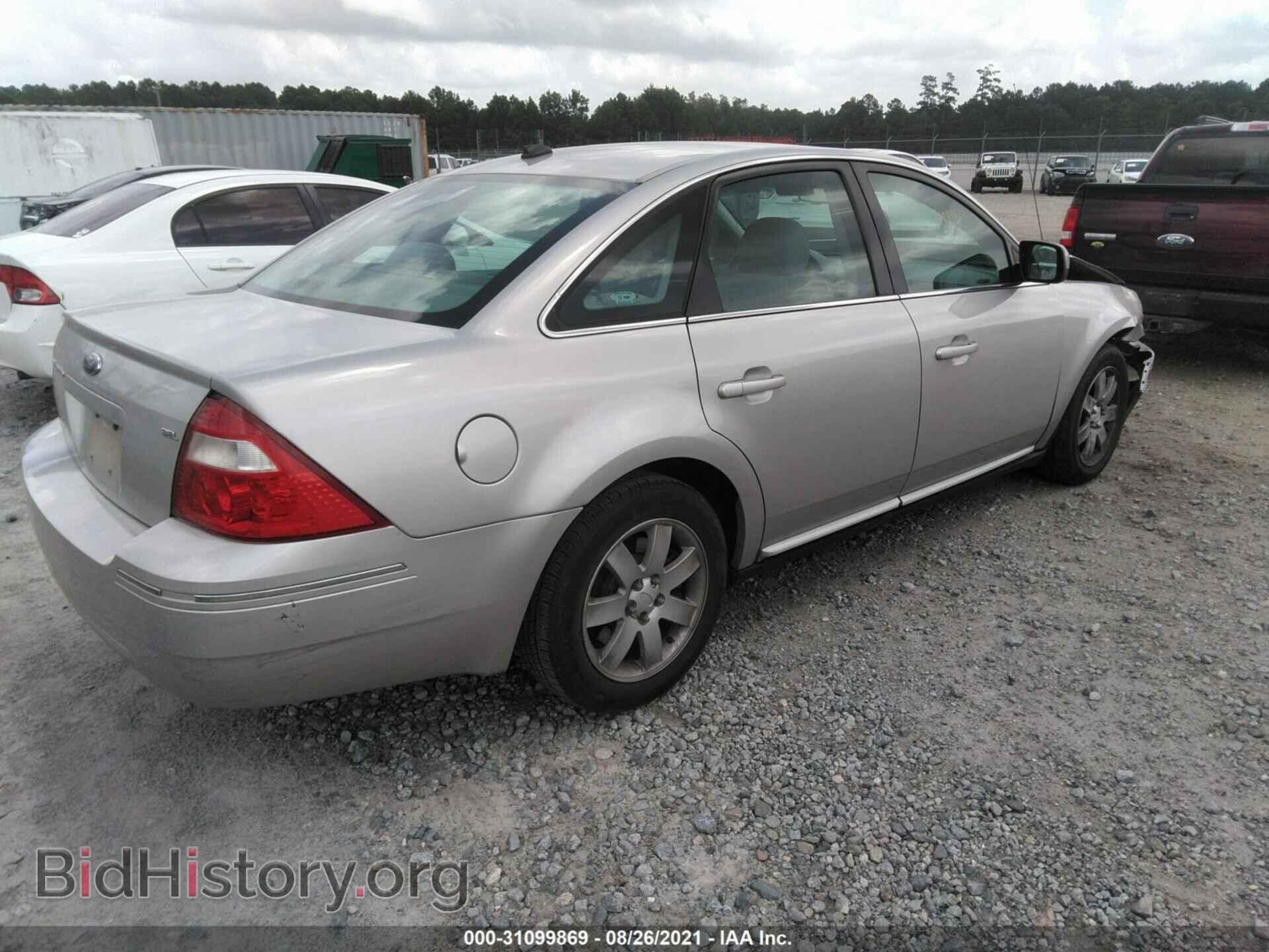 2007 FORD FIVE HUNDRED - VIN: 1FAFP24127G100497 - Photo 4