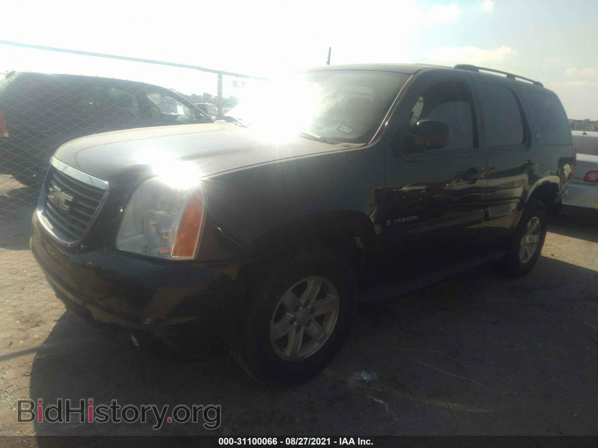 2008 GMC YUKON - VIN: 1GKFC13078R125995 - Фото 2