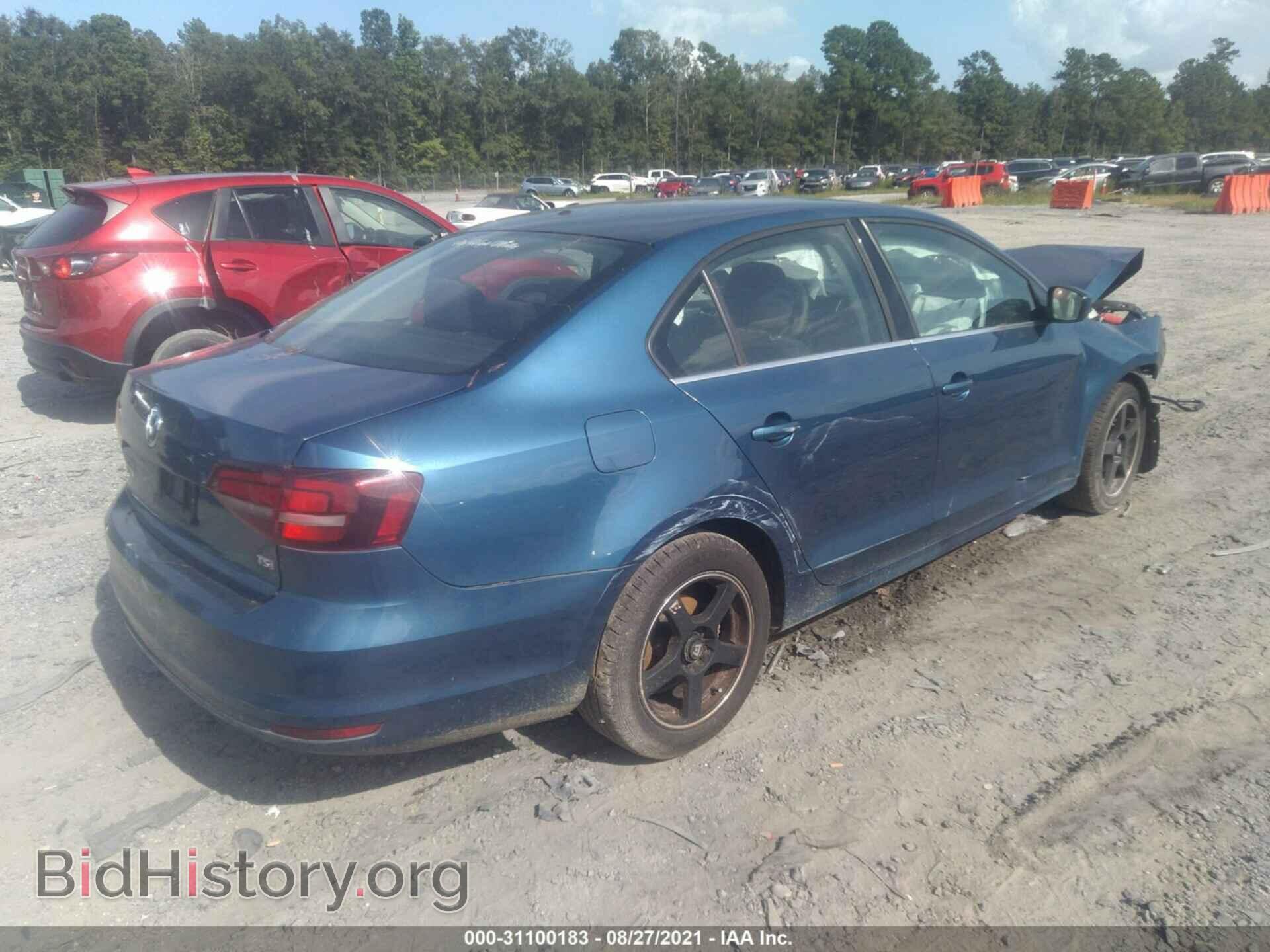 2017 VOLKSWAGEN JETTA - VIN: 3VW2B7AJ4HM326733 - Фото 4