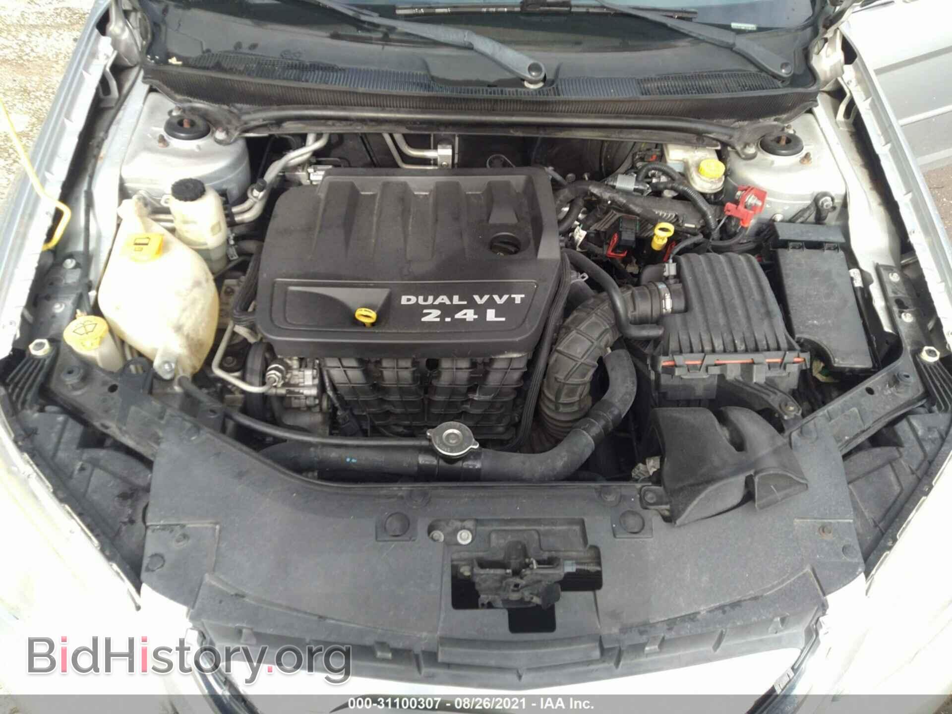 2012 CHRYSLER 200 - VIN: 1C3CCBAB7CN208436 - Фото 10