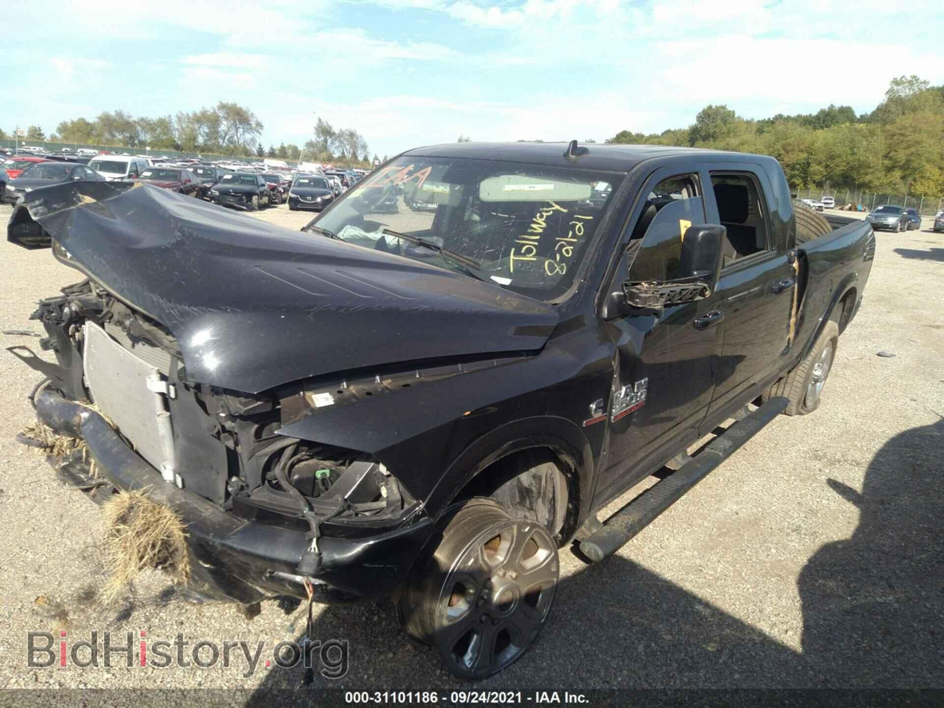2018 RAM 2500 - VIN: 3C6UR5NL9JG143122 - Фото 2
