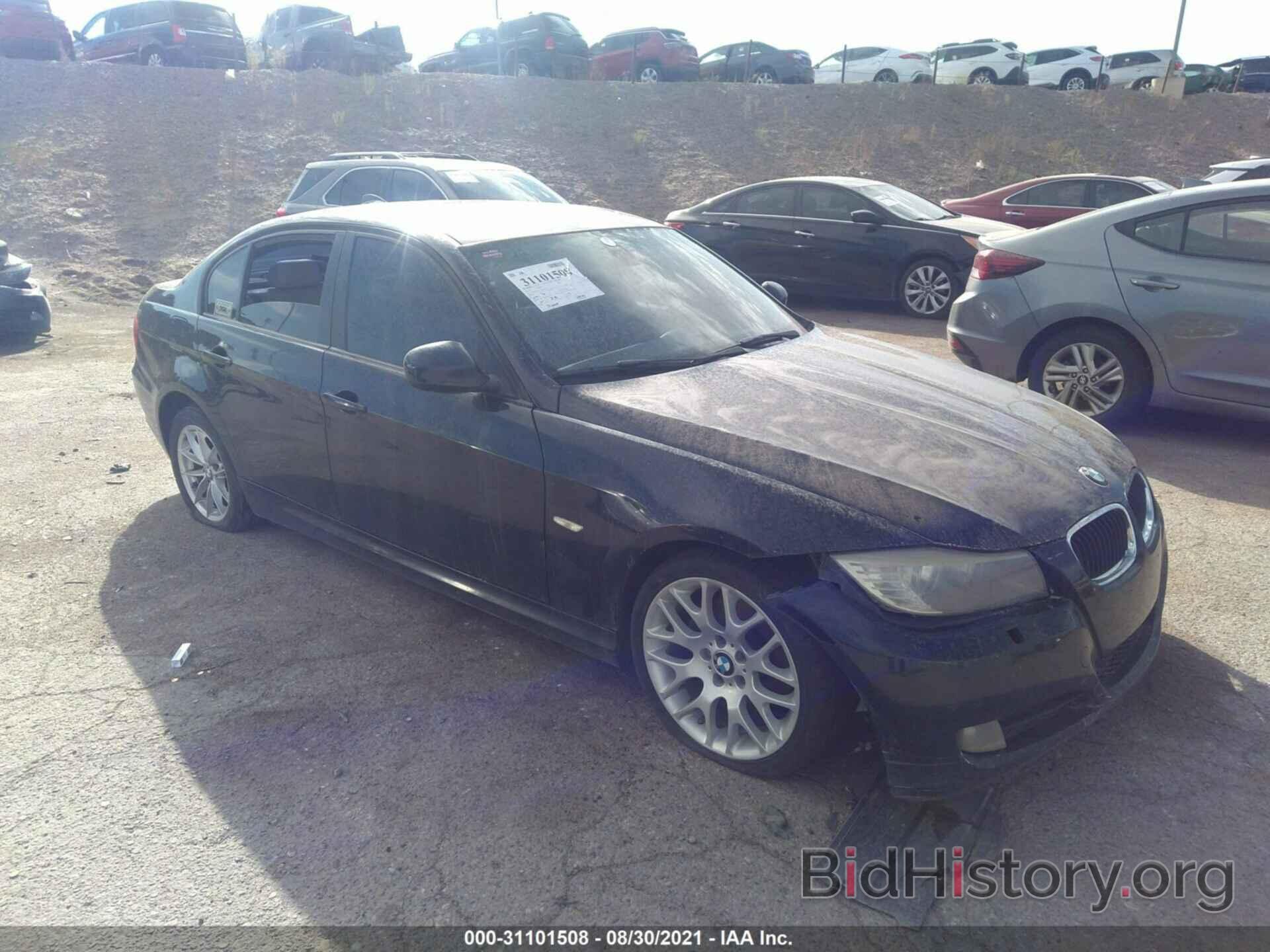 Photo WBAPH7C51AA800399 - BMW 3 SERIES 2010