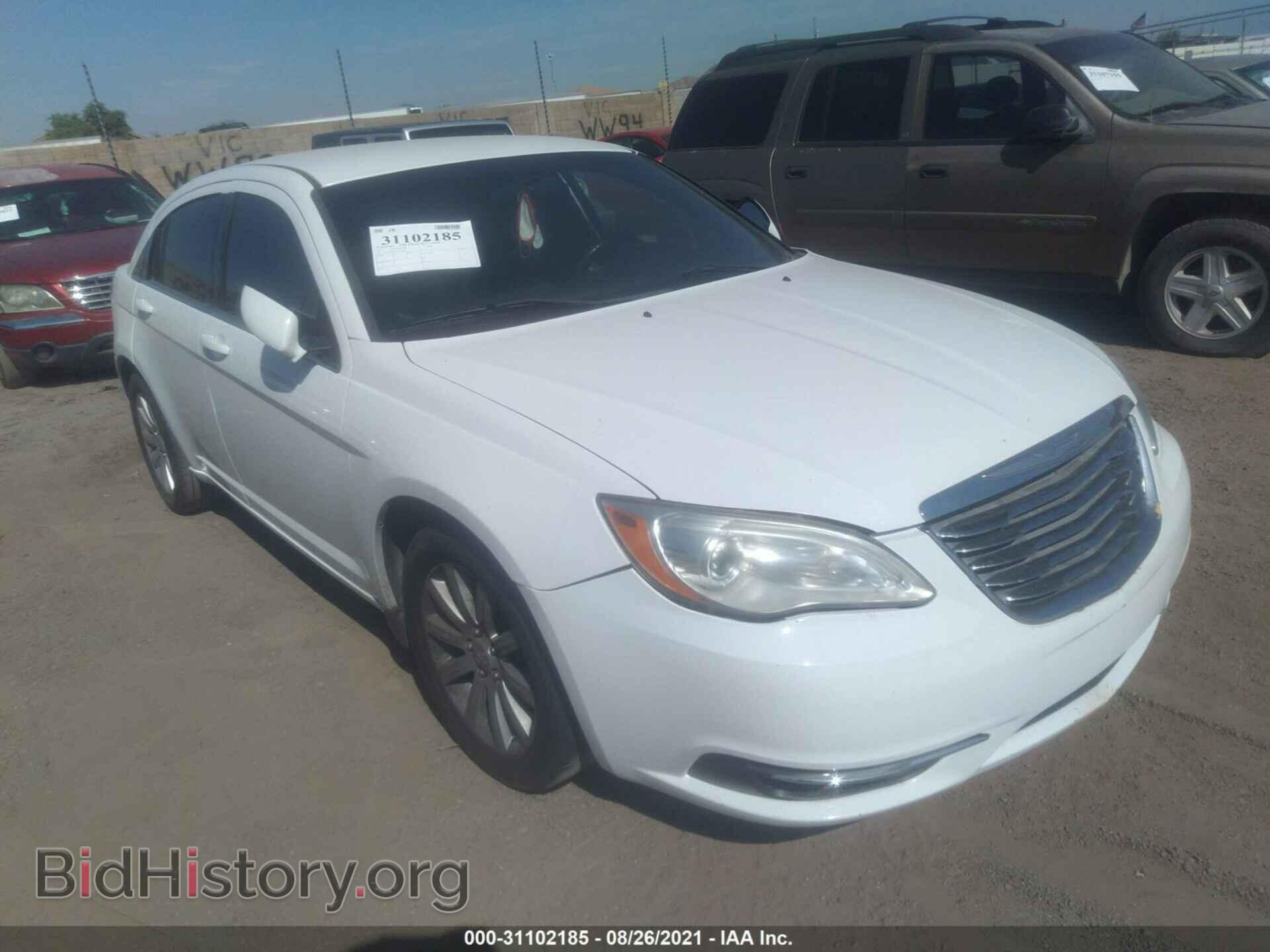 Фотография 1C3CCBBG4DN658878 - CHRYSLER 200 2013