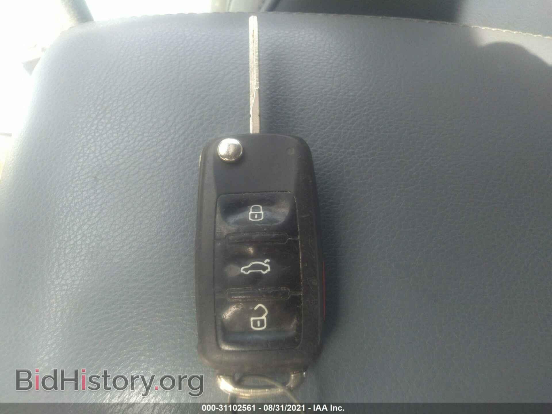 2013 VOLKSWAGEN EOS - VIN: WVWFW8AH1DV005261 - Фото 11