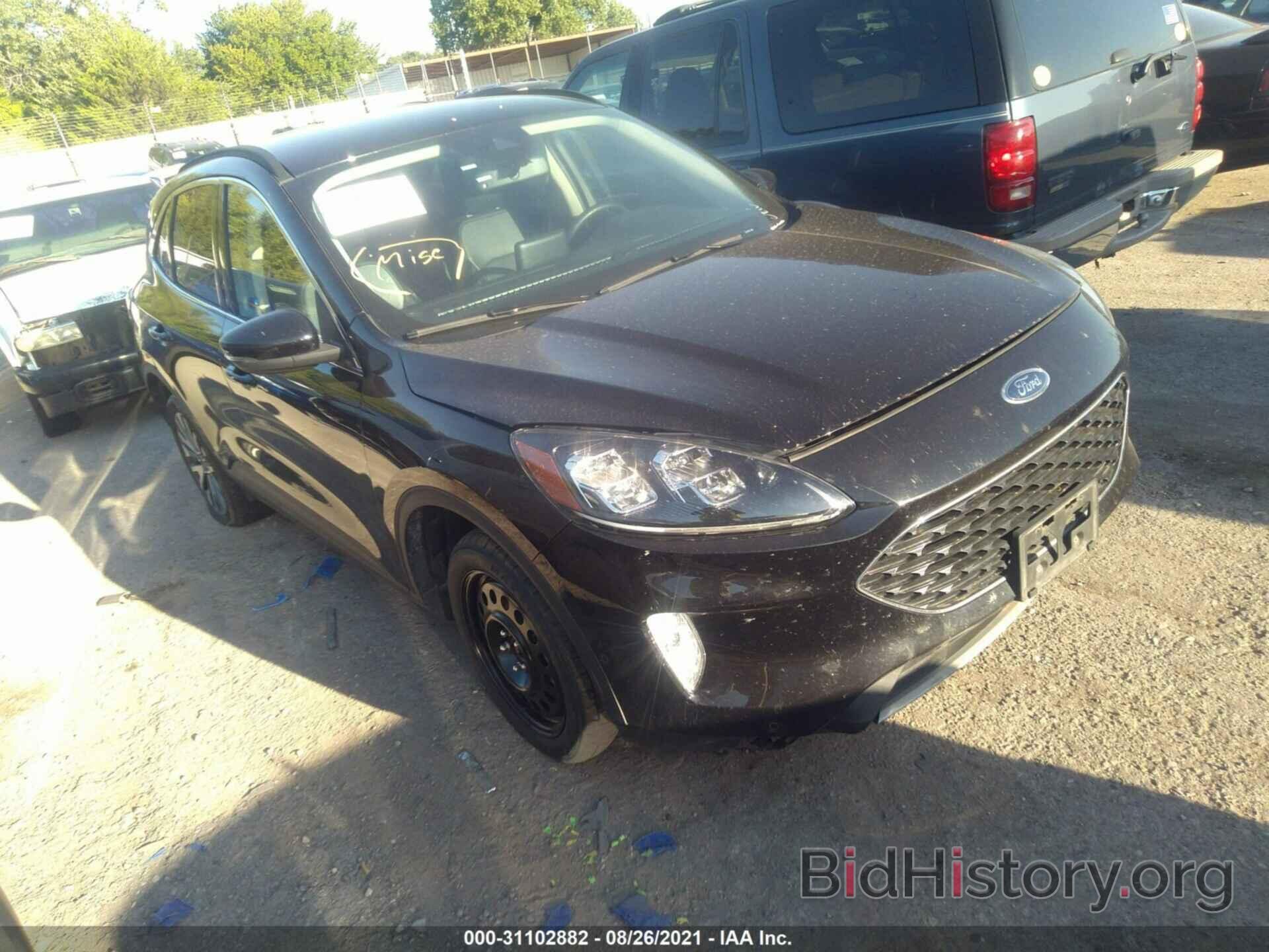 Photo 1FMCU9J92LUB15985 - FORD ESCAPE 2020