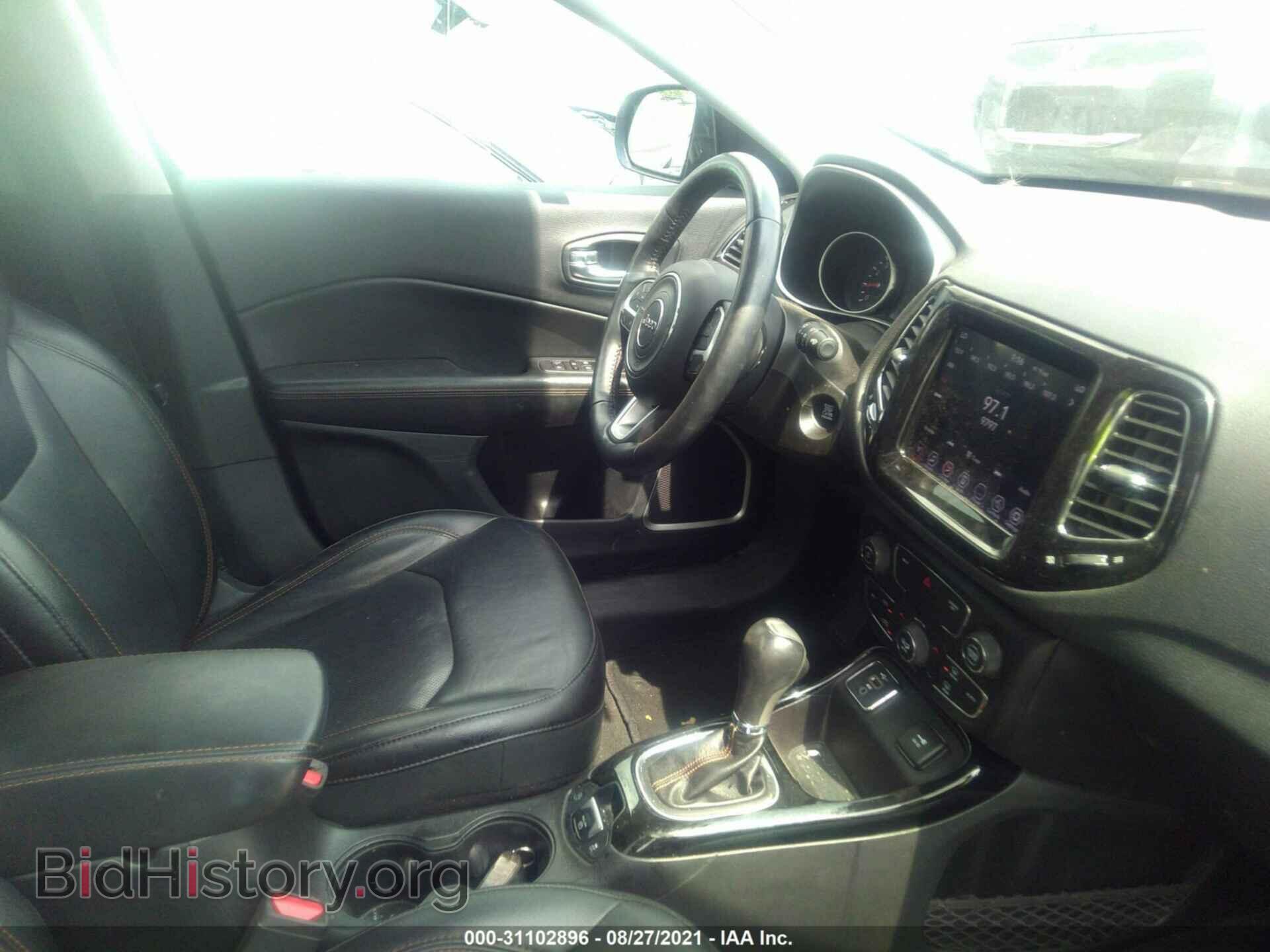 2019 JEEP COMPASS - VIN: 3C4NJCCB7KT667252 - Фото 5