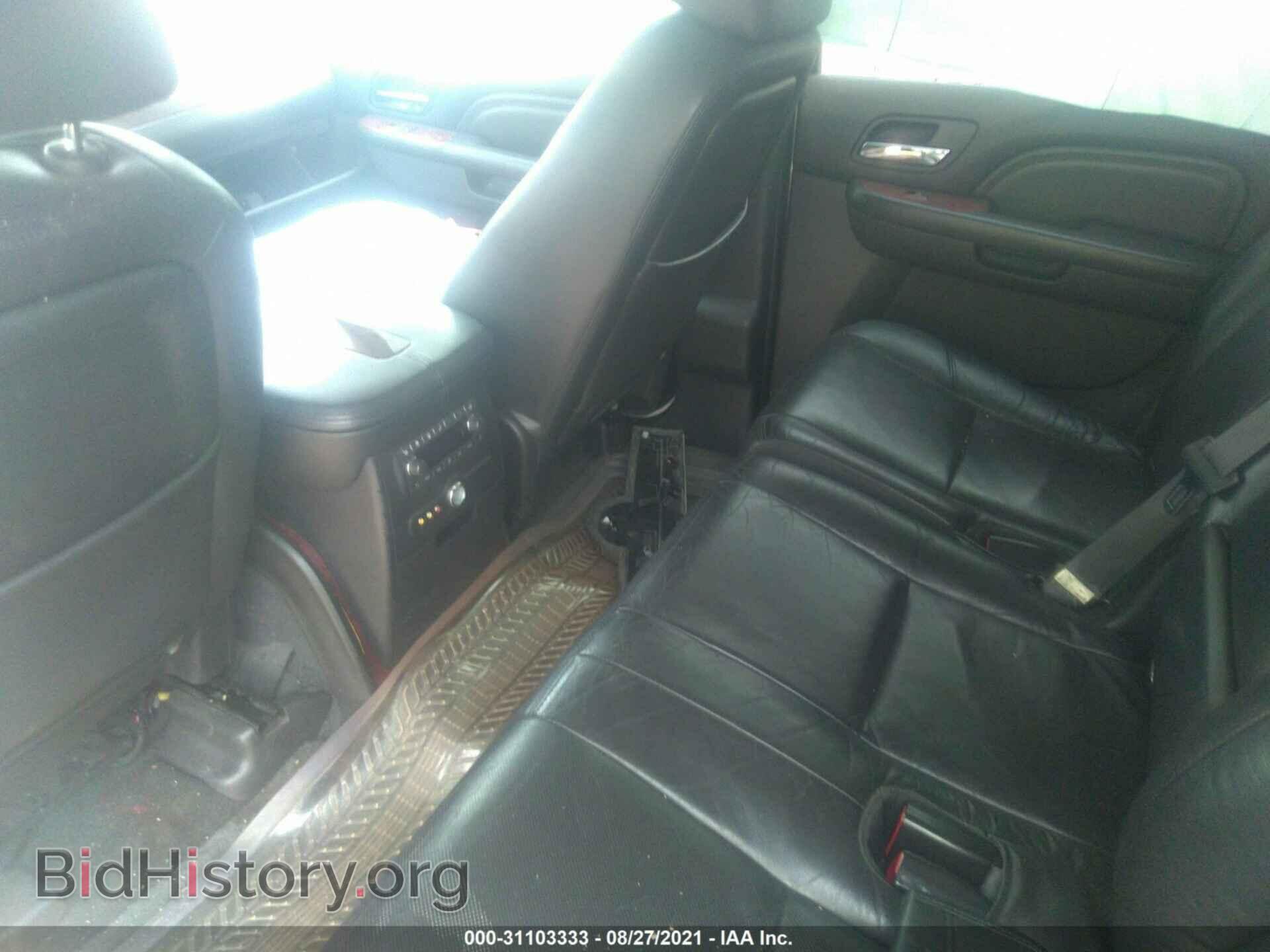 2011 CADILLAC ESCALADE ESV - VIN: 1GYS4JEF7BR392452 - Photo 8