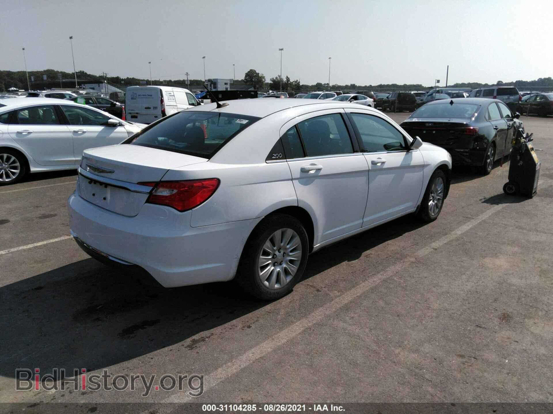 2014 CHRYSLER 200 - VIN: 1C3CCBAB1EN142016 - Photo 4