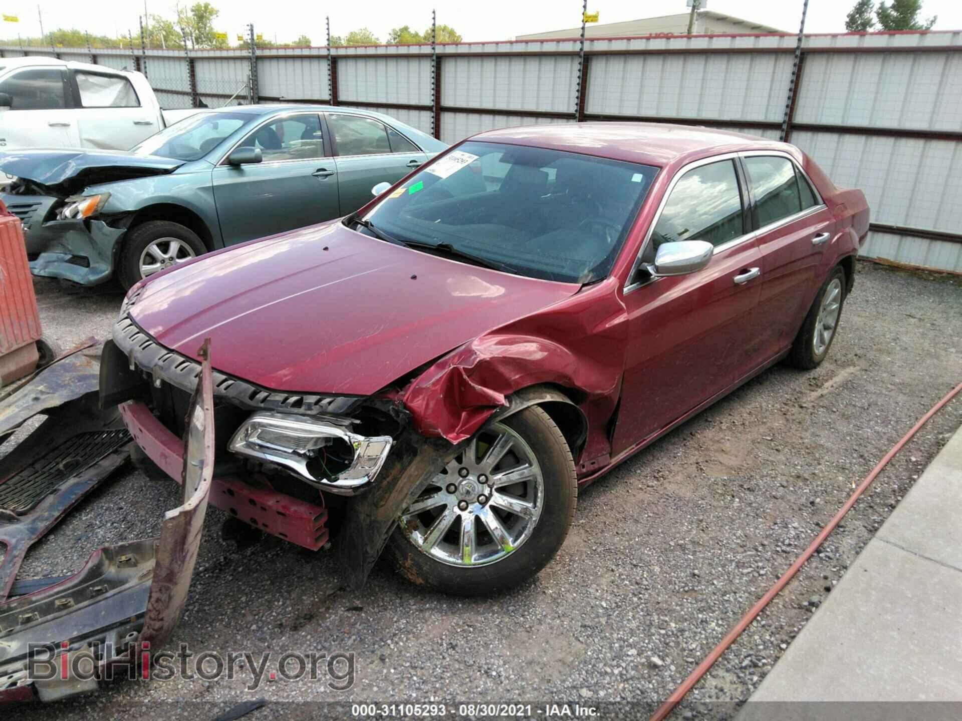 2012 CHRYSLER 300 - VIN: 2C3CCACG1CH142560 - Фото 2