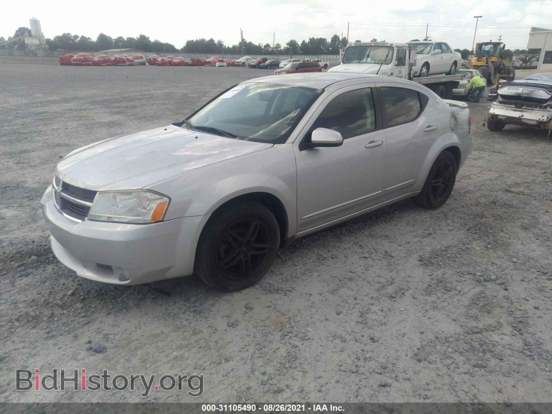 2010 DODGE AVENGER - VIN: 1B3CC5FB0AN149122 - Photo 2