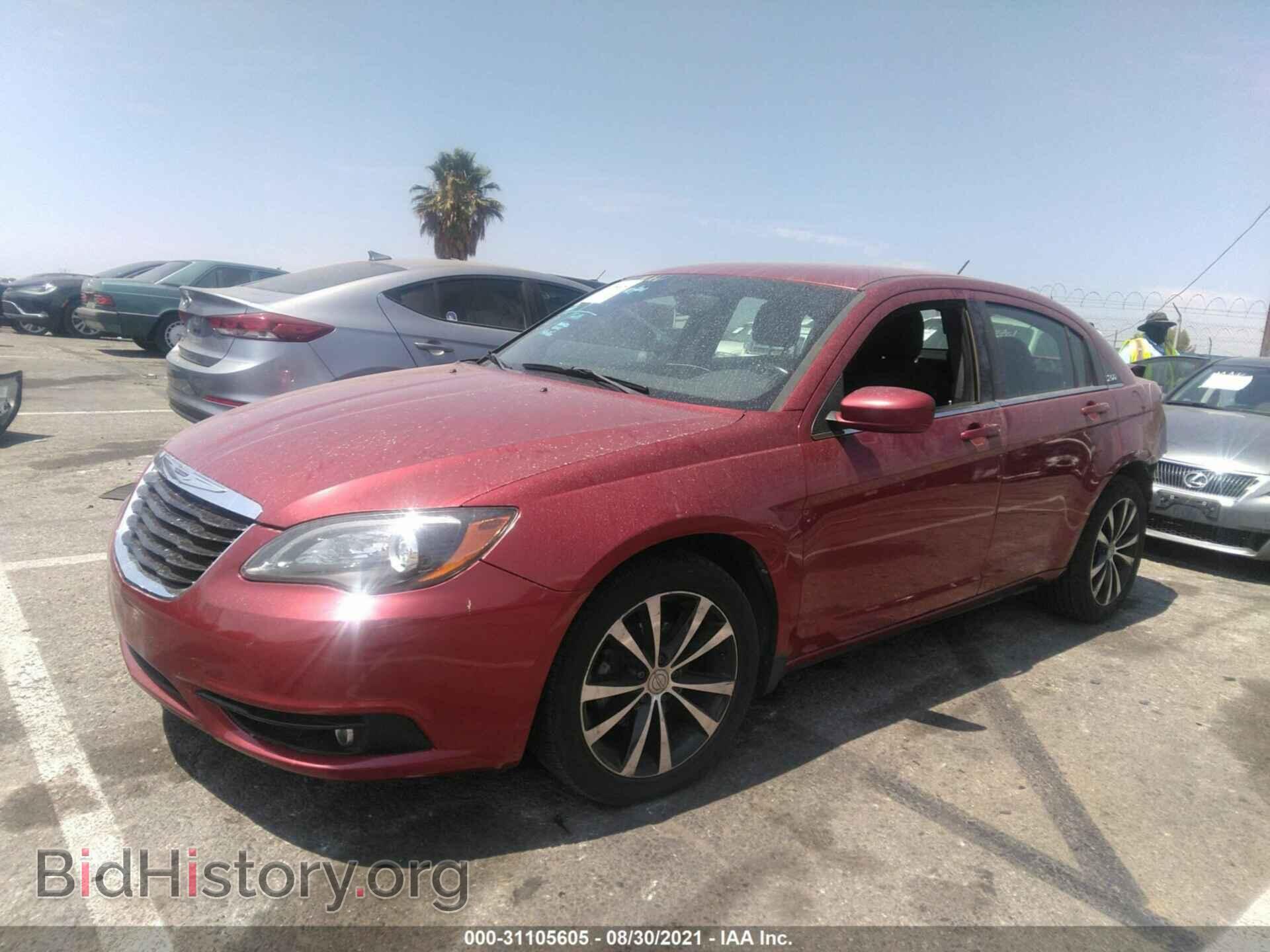 2013 CHRYSLER 200 - VIN: 1C3CCBBB4DN584737 - Фото 2
