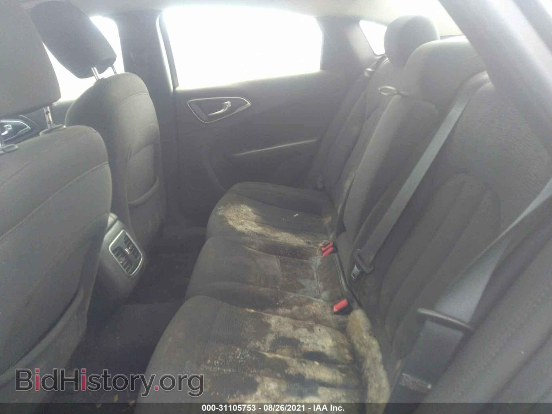 2016 CHRYSLER 200 - VIN: 1C3CCCAB0GN103782 - Фото 8