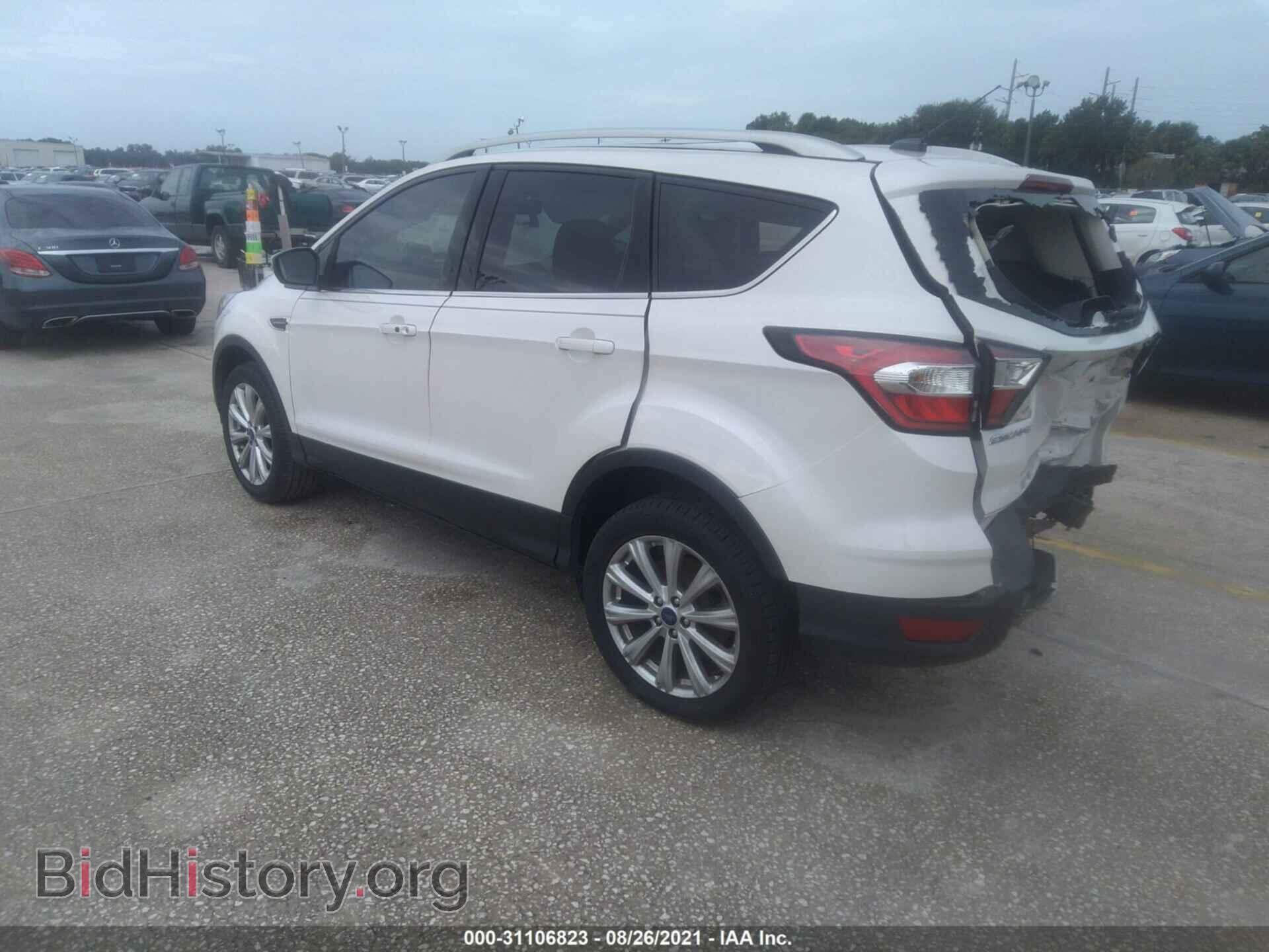 2017 FORD ESCAPE - VIN: 1FMCU0J99HUC13270 - Фото 3