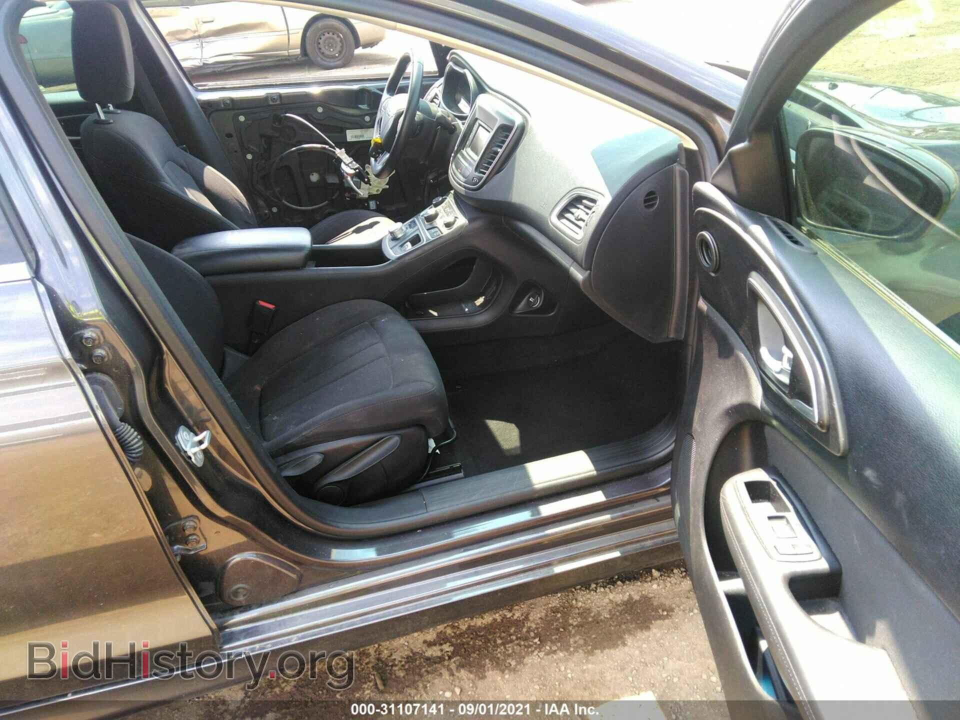 2016 CHRYSLER 200 - VIN: 1C3CCCAB5GN127169 - Фото 5