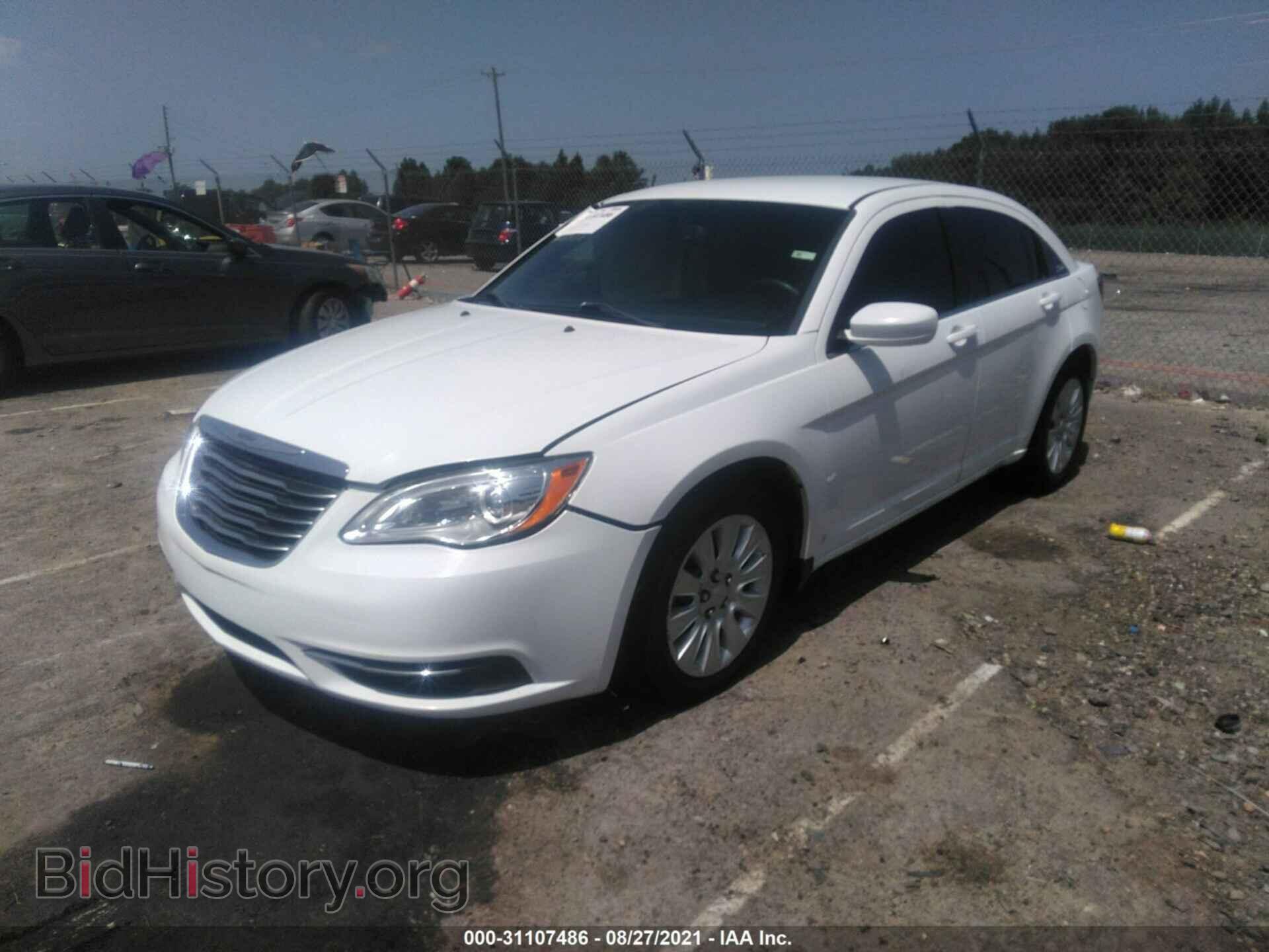 2014 CHRYSLER 200 - VIN: 1C3CCBAG3EN195070 - Фото 2