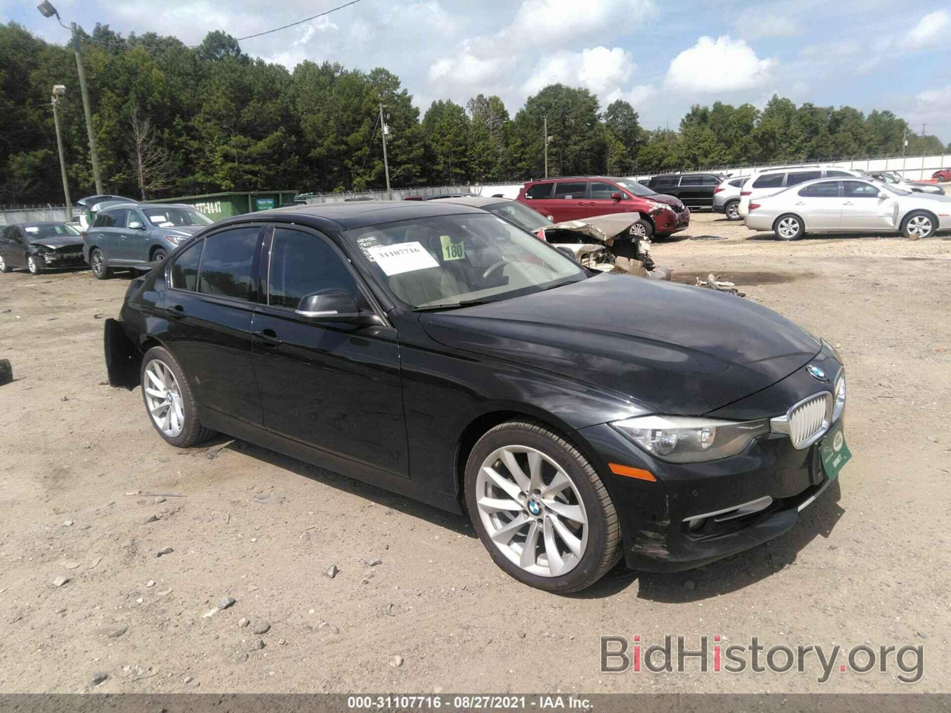 Photo WBA3A5C55DF352103 - BMW 3 SERIES 2013