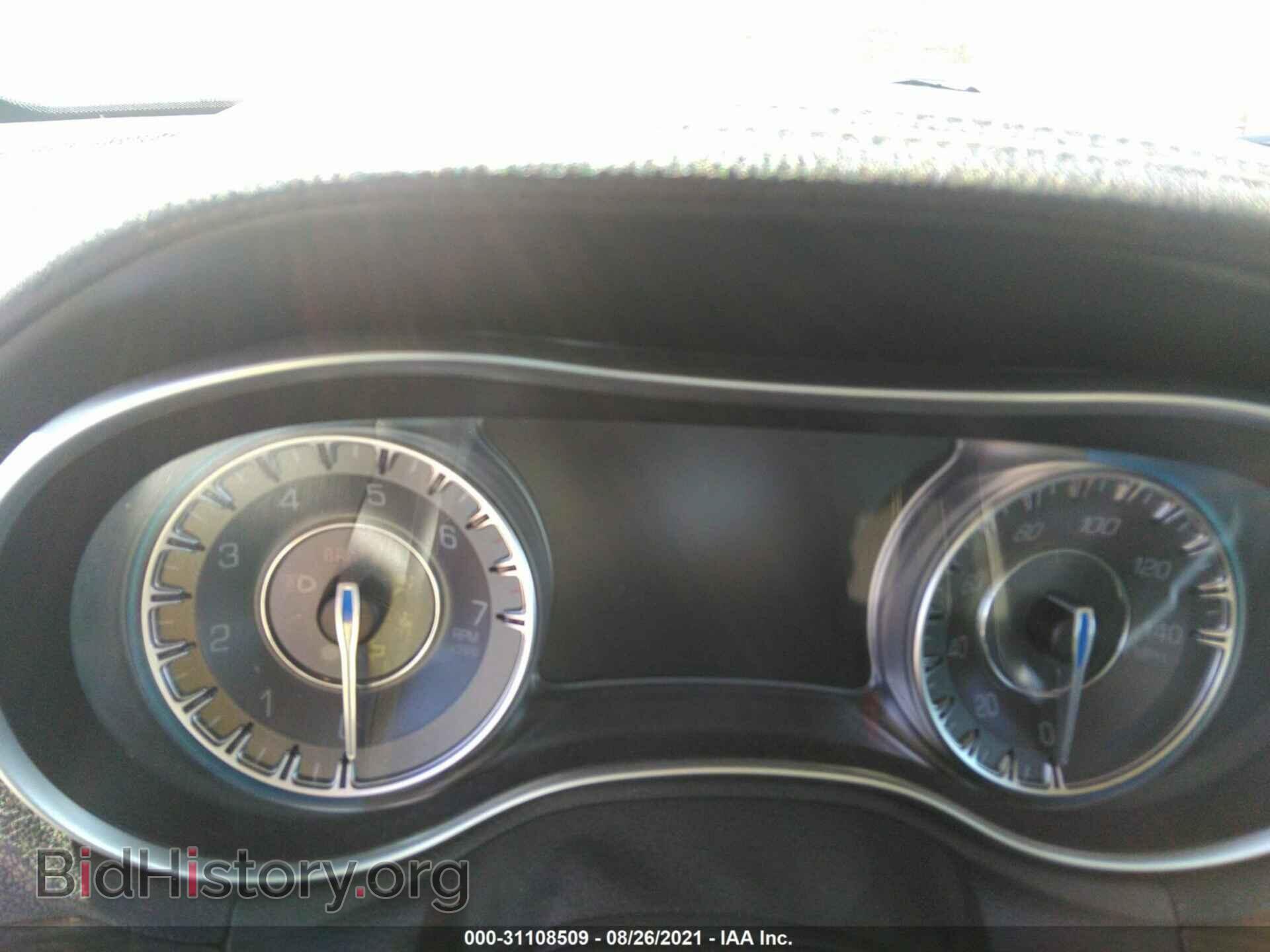 2015 CHRYSLER 300 - VIN: 2C3CCAAG1FH929824 - Фото 7
