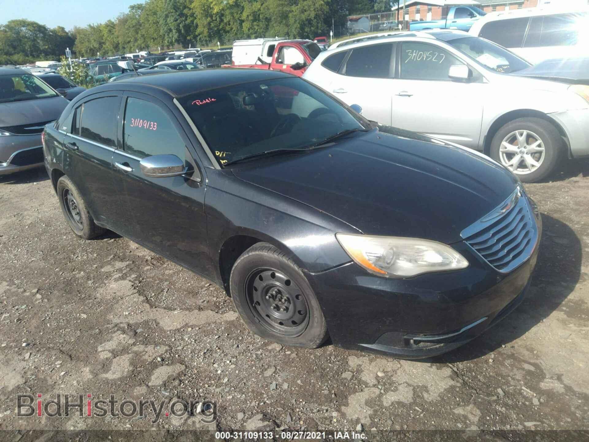 Photo 1C3BC2FG4BN518333 - CHRYSLER 200 2011