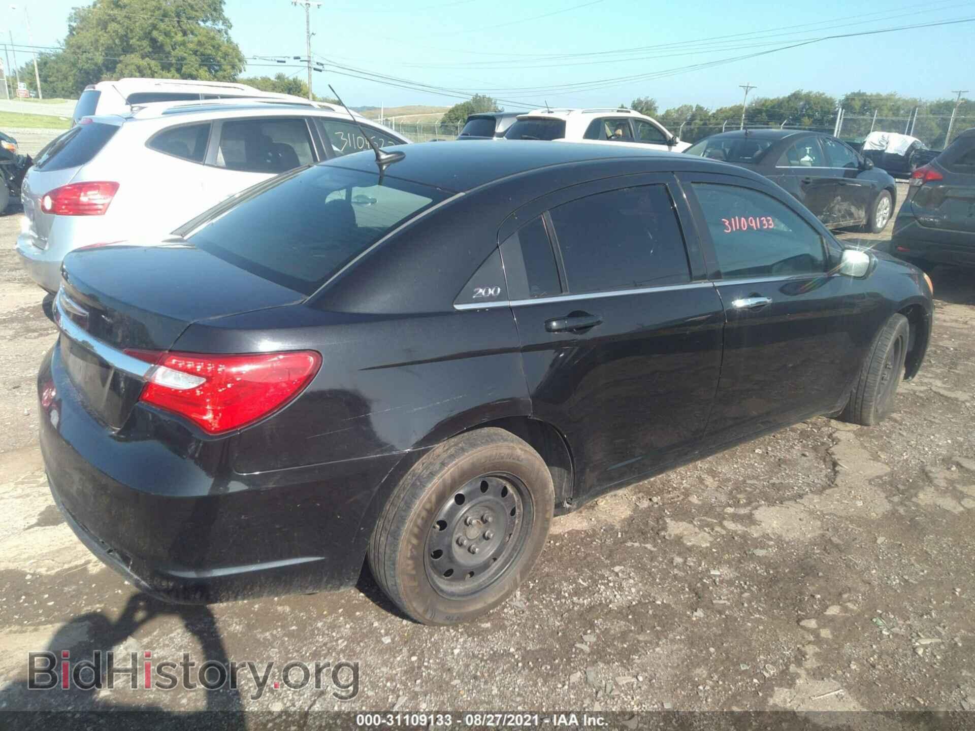 2011 CHRYSLER 200 - VIN: 1C3BC2FG4BN518333 - Фото 4